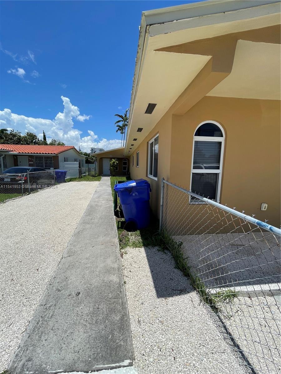 front driveway for parking