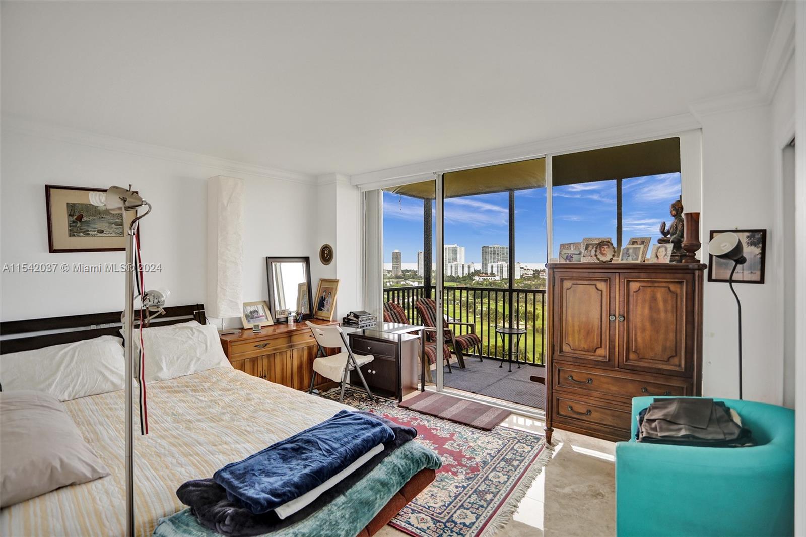 20335 W Country Club Dr 2005, Aventura, Florida 33180, 3 Bedrooms Bedrooms, ,2 BathroomsBathrooms,Residential,For Sale,20335 W Country Club Dr 2005,A11542037