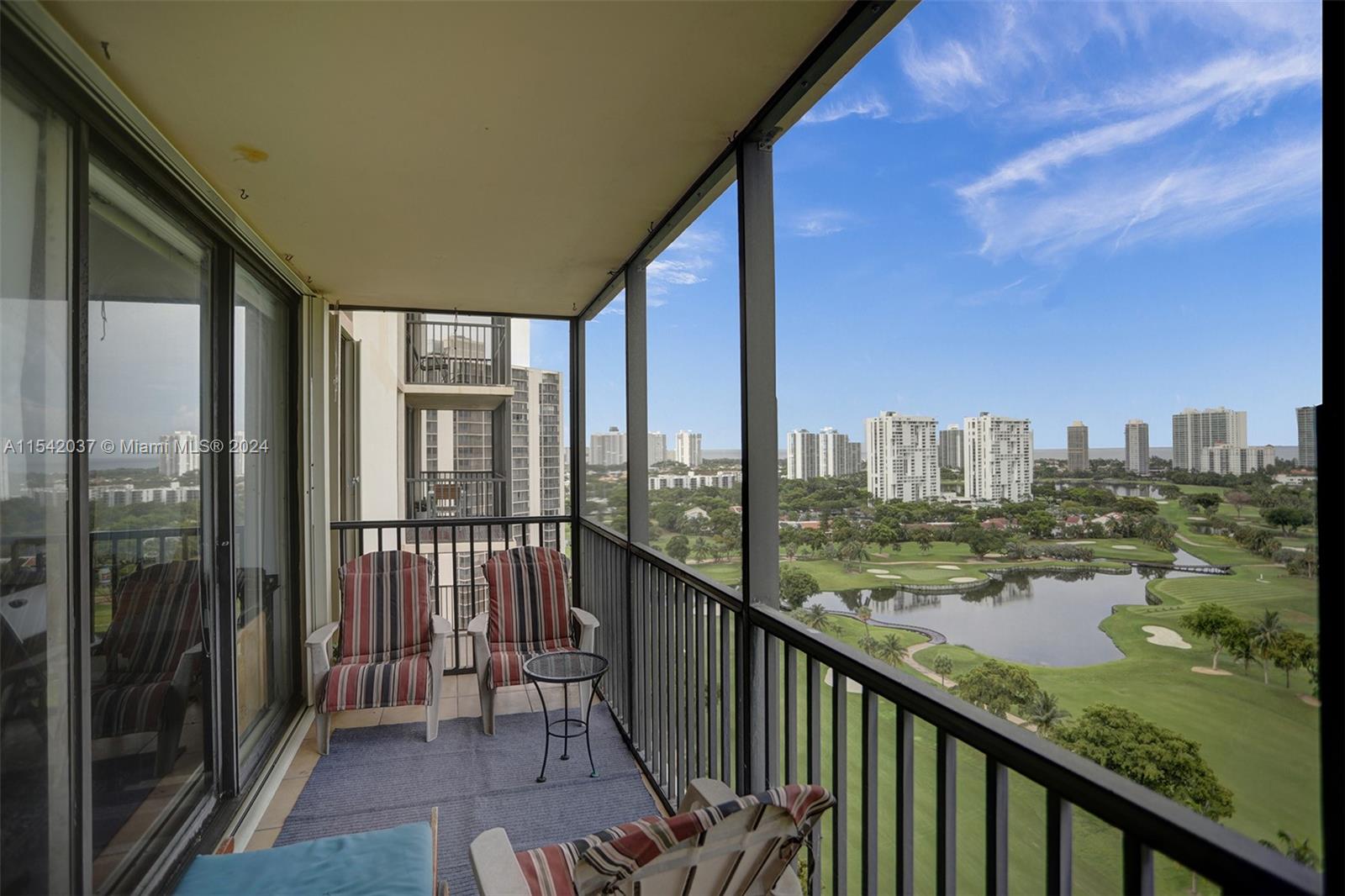 20335 W Country Club Dr 2005, Aventura, Florida 33180, 3 Bedrooms Bedrooms, ,2 BathroomsBathrooms,Residential,For Sale,20335 W Country Club Dr 2005,A11542037