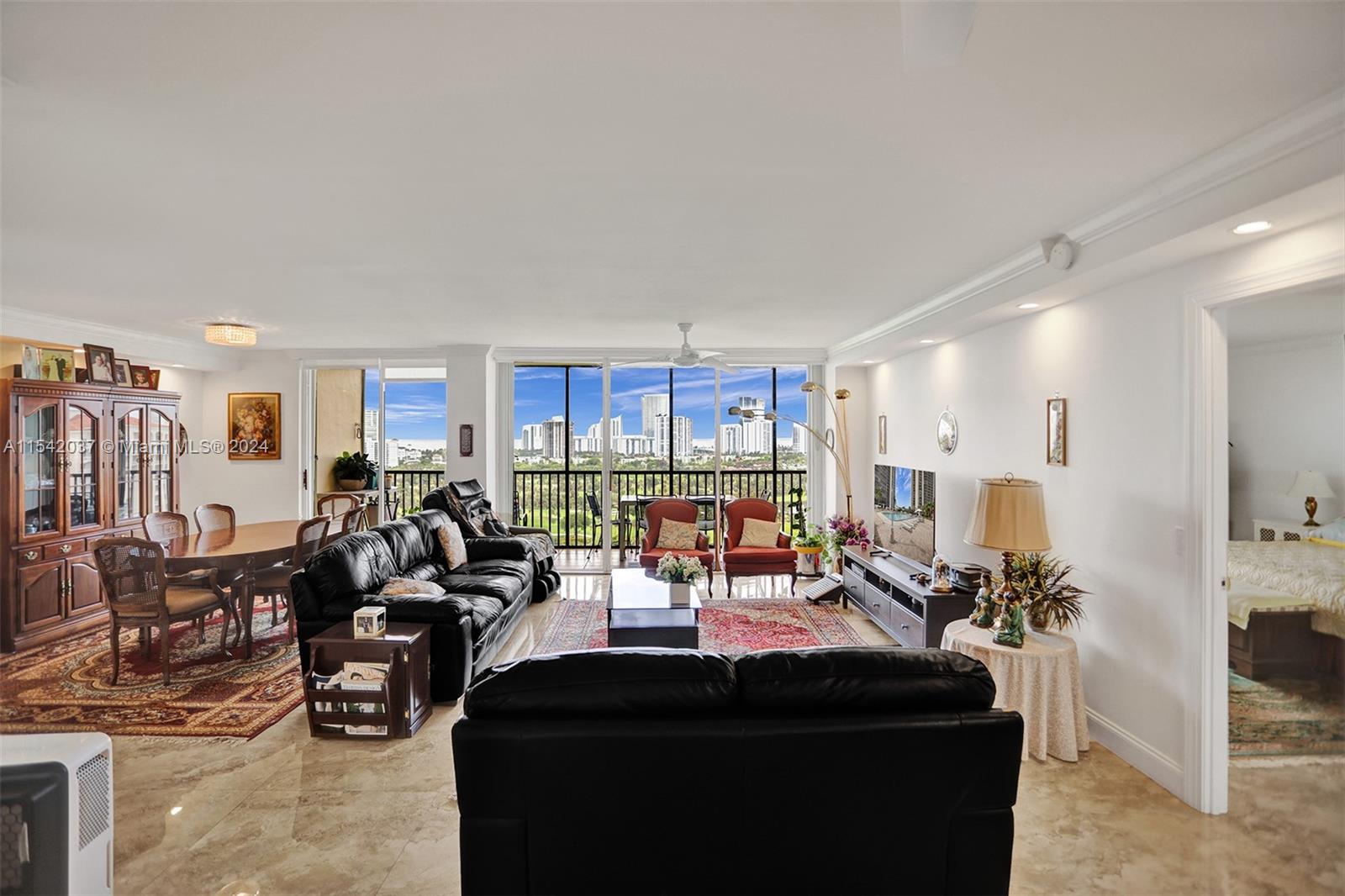 20335 W Country Club Dr 2005, Aventura, Florida 33180, 3 Bedrooms Bedrooms, ,2 BathroomsBathrooms,Residential,For Sale,20335 W Country Club Dr 2005,A11542037