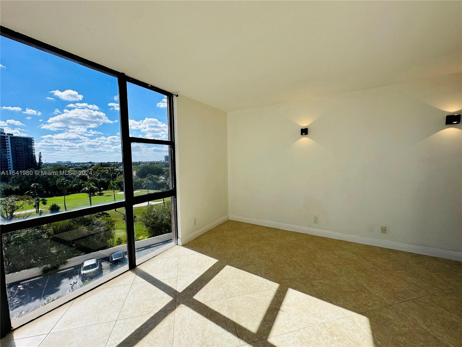 20301 W Country Club Dr 729, Aventura, Florida 33180, 2 Bedrooms Bedrooms, ,2 BathroomsBathrooms,Residential,For Sale,20301 W Country Club Dr 729,A11541980