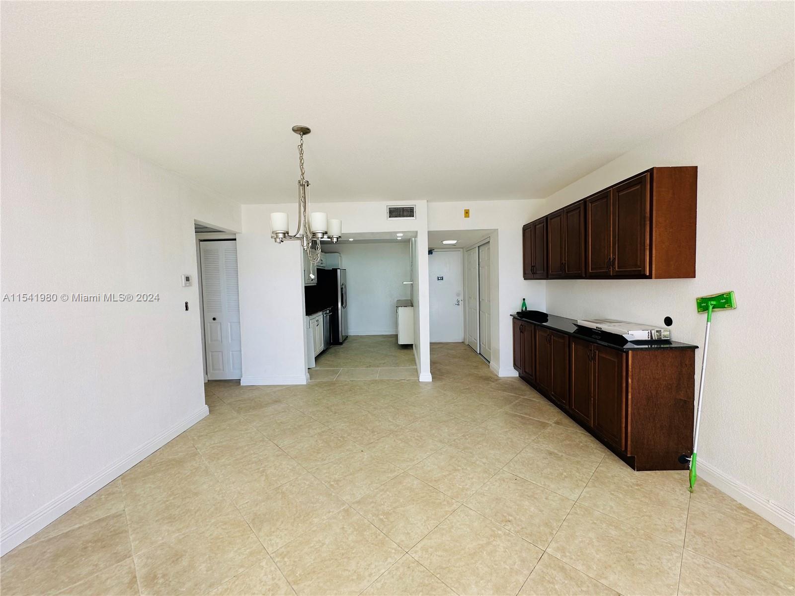 20301 W Country Club Dr 729, Aventura, Florida 33180, 2 Bedrooms Bedrooms, ,2 BathroomsBathrooms,Residential,For Sale,20301 W Country Club Dr 729,A11541980