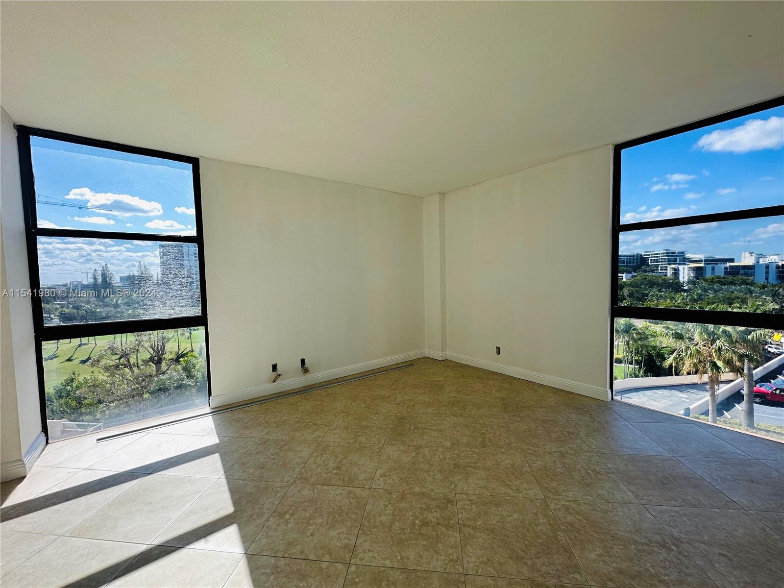 20301 W Country Club Dr 729, Aventura, Florida 33180, 2 Bedrooms Bedrooms, ,2 BathroomsBathrooms,Residential,For Sale,20301 W Country Club Dr 729,A11541980