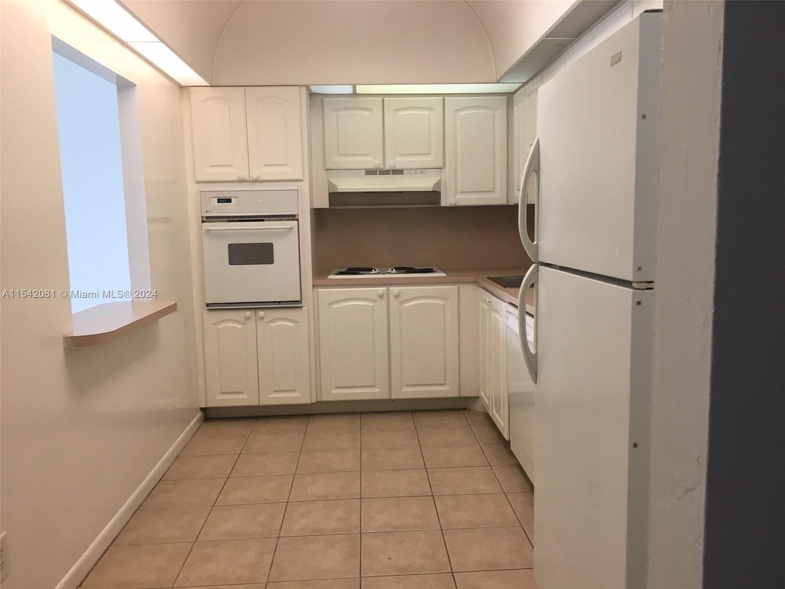 19380 Collins Ave, Sunny Isles Beach, FL, 33160 United States, 1 Bedroom Bedrooms, ,1 BathroomBathrooms,Residential,For Sale,Collins Ave,A11542081