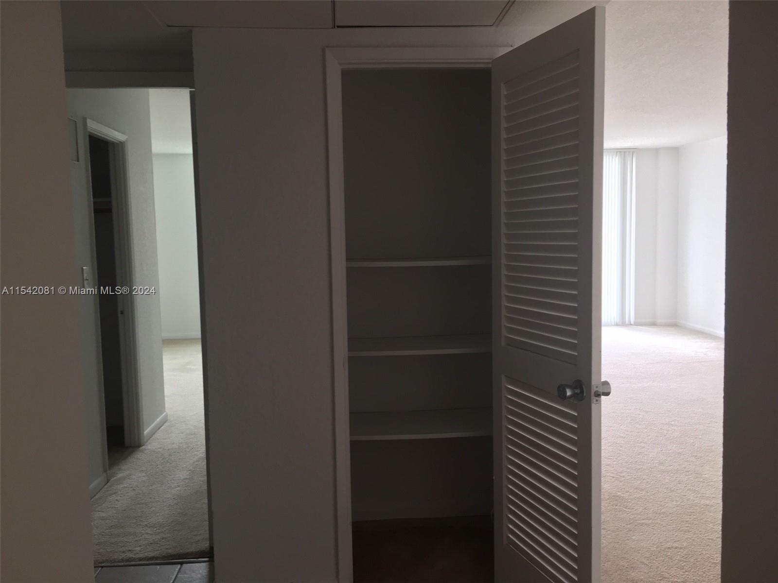 19380 Collins Ave, Sunny Isles Beach, FL, 33160 United States, 1 Bedroom Bedrooms, ,1 BathroomBathrooms,Residential,For Sale,Collins Ave,A11542081