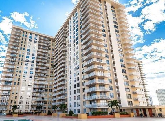 231 174th St, Sunny Isles Beach, FL, 33160 United States, 2 Bedrooms Bedrooms, ,2 BathroomsBathrooms,Residential,For Sale,174th St,A11542091