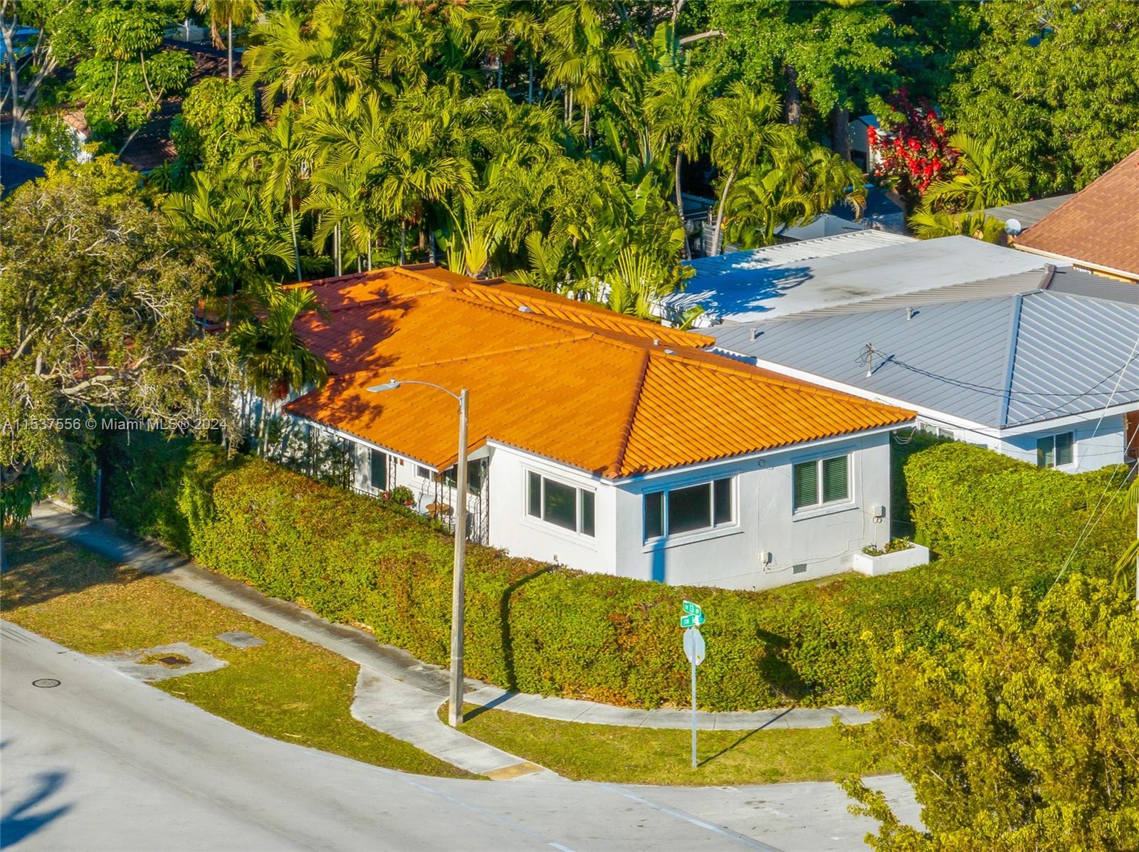 1585 SW 13th Ave, Miami, Florida 33145, 3 Bedrooms Bedrooms, ,2 BathroomsBathrooms,Residential,For Sale,1585 SW 13th Ave,A11537556