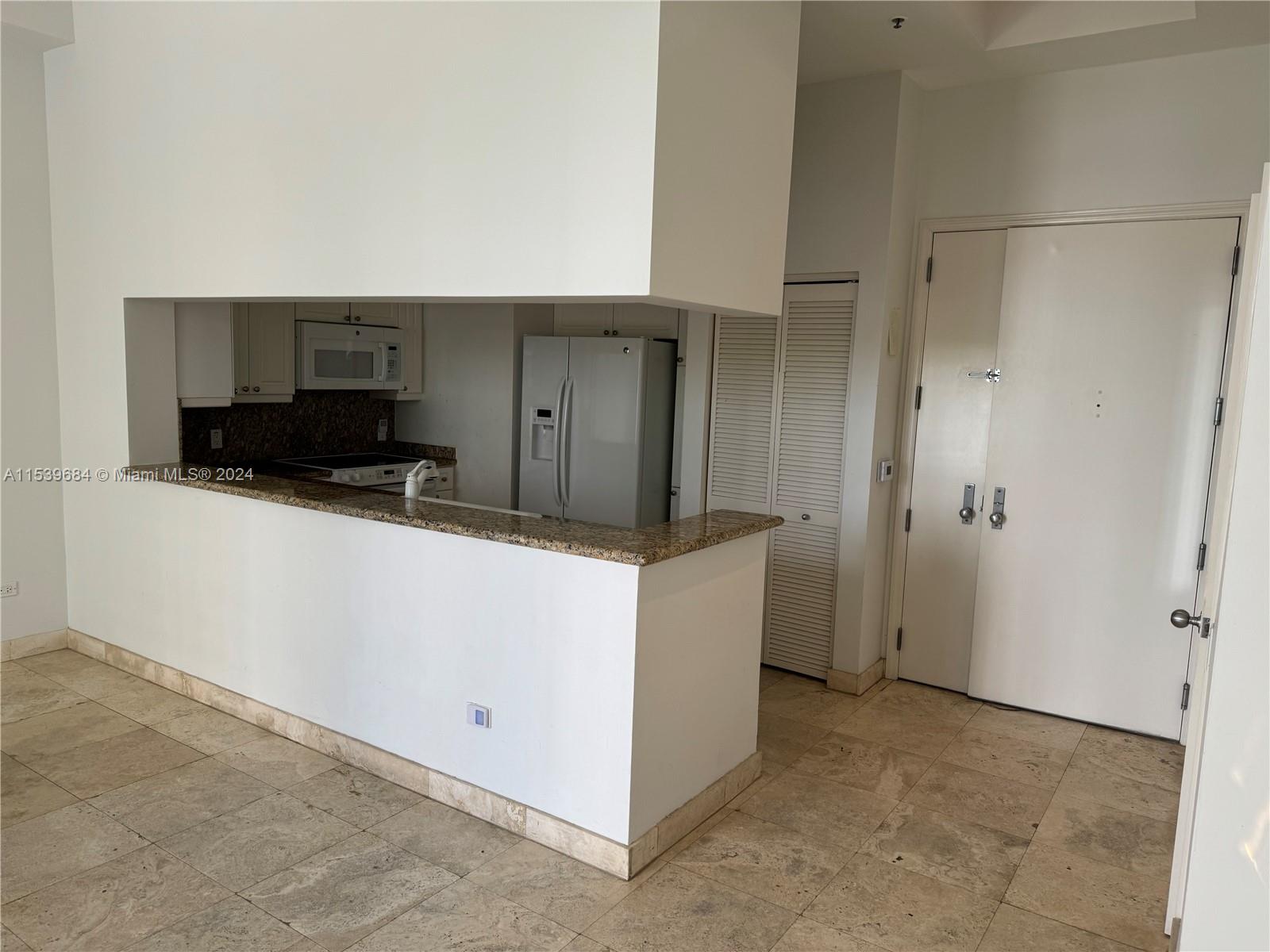 808 Brickell Key Dr 607, Miami, Florida 33131, 1 Bedroom Bedrooms, ,1 BathroomBathrooms,Residential,For Sale,808 Brickell Key Dr 607,A11539684