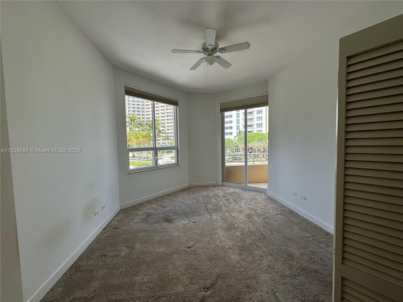 808 Brickell Key Dr 607, Miami, Florida 33131, 1 Bedroom Bedrooms, ,1 BathroomBathrooms,Residential,For Sale,808 Brickell Key Dr 607,A11539684