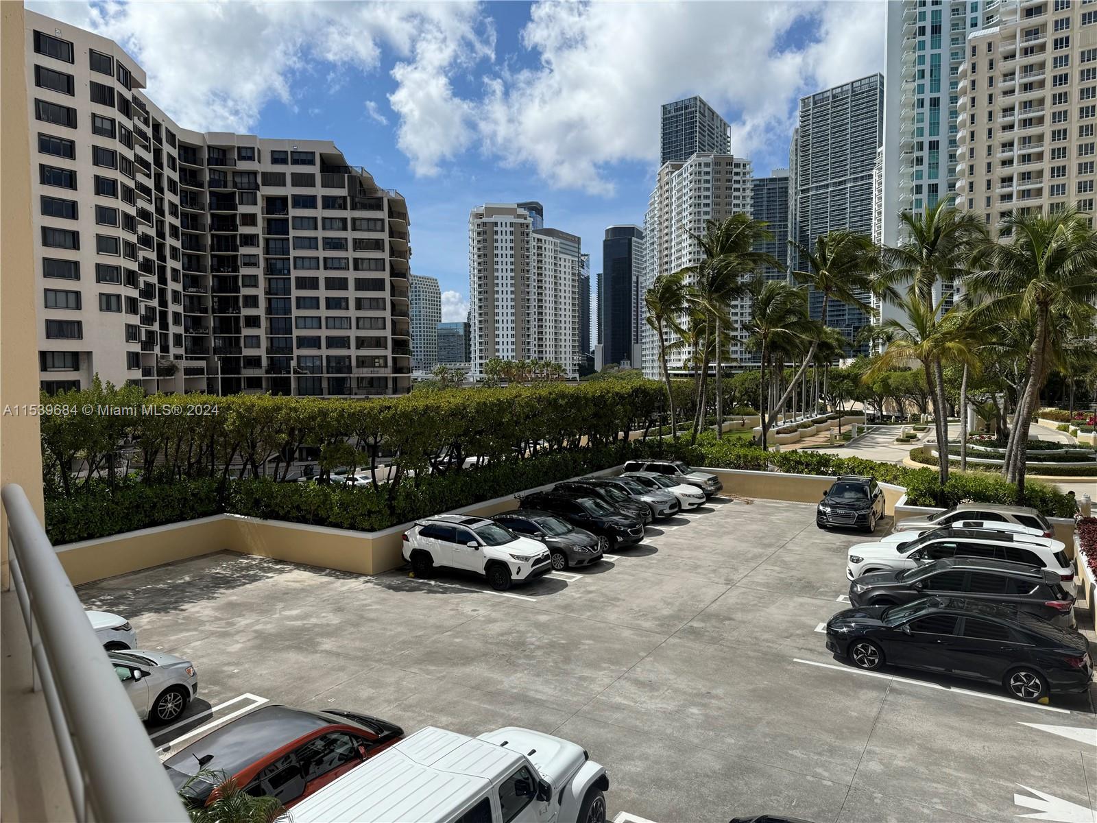 808 Brickell Key Dr 607, Miami, Florida 33131, 1 Bedroom Bedrooms, ,1 BathroomBathrooms,Residential,For Sale,808 Brickell Key Dr 607,A11539684