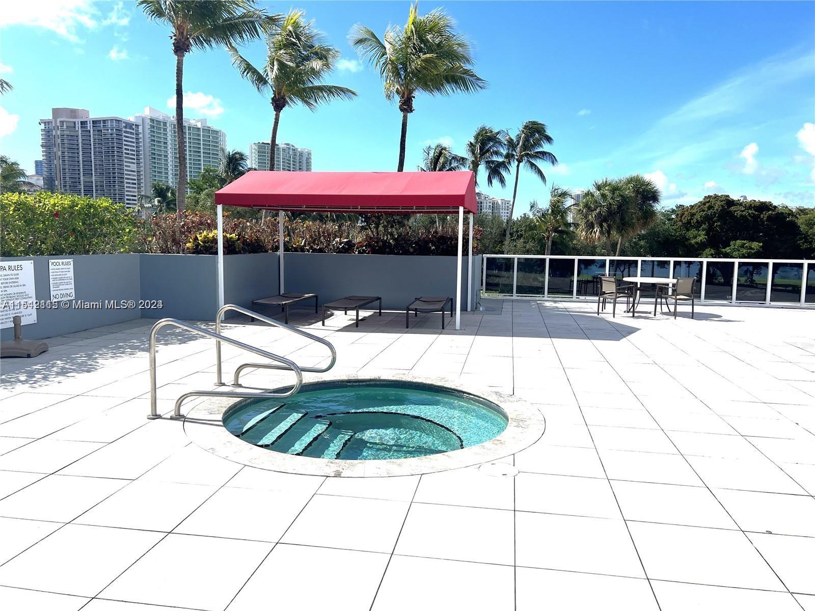 3675 N Country Club Dr 1705, Aventura, Florida 33180, 1 Bedroom Bedrooms, ,1 BathroomBathrooms,Residential,For Sale,3675 N Country Club Dr 1705,A11542115