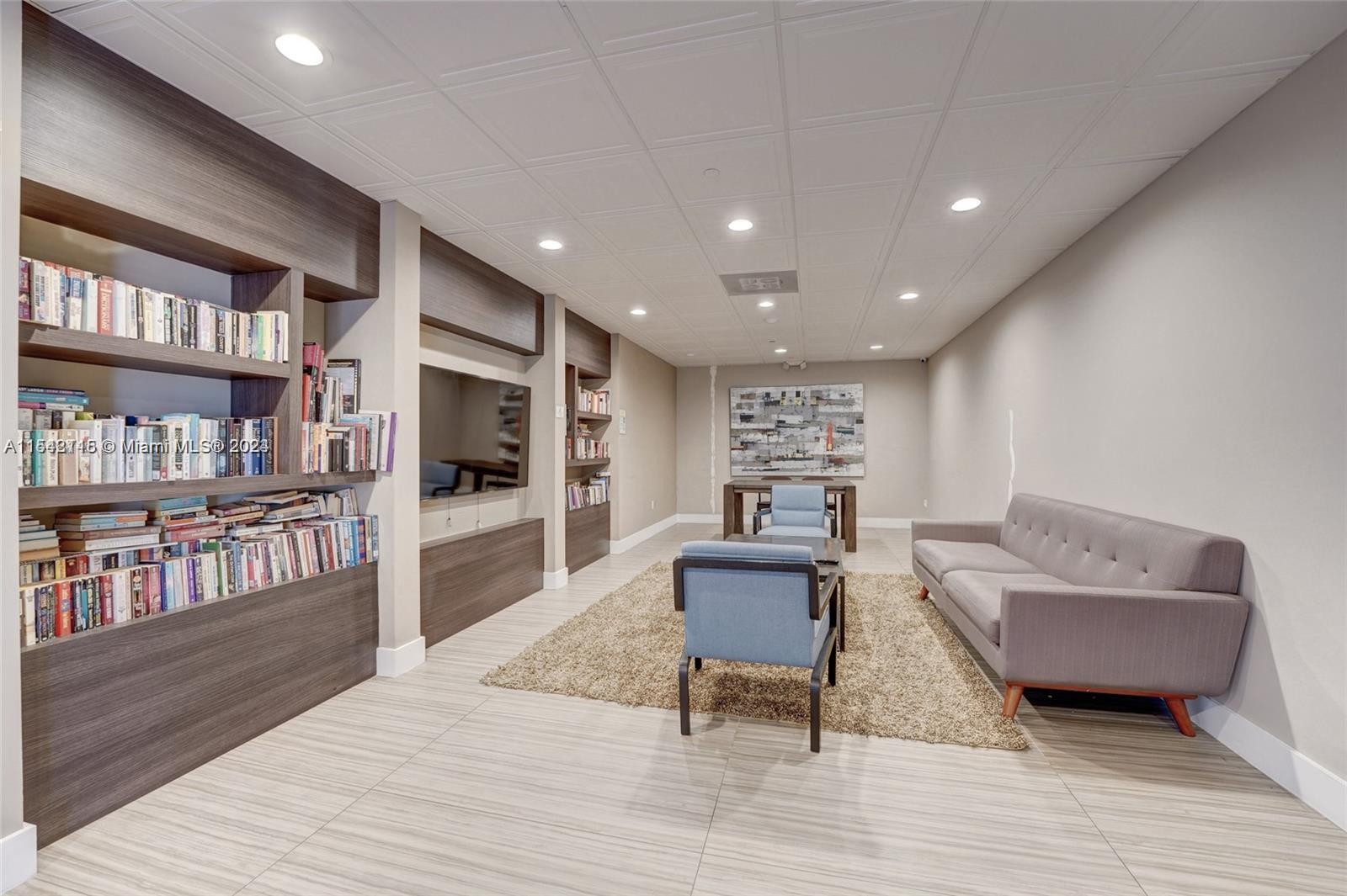 3675 N Country Club Dr 1705, Aventura, Florida 33180, 1 Bedroom Bedrooms, ,1 BathroomBathrooms,Residential,For Sale,3675 N Country Club Dr 1705,A11542115