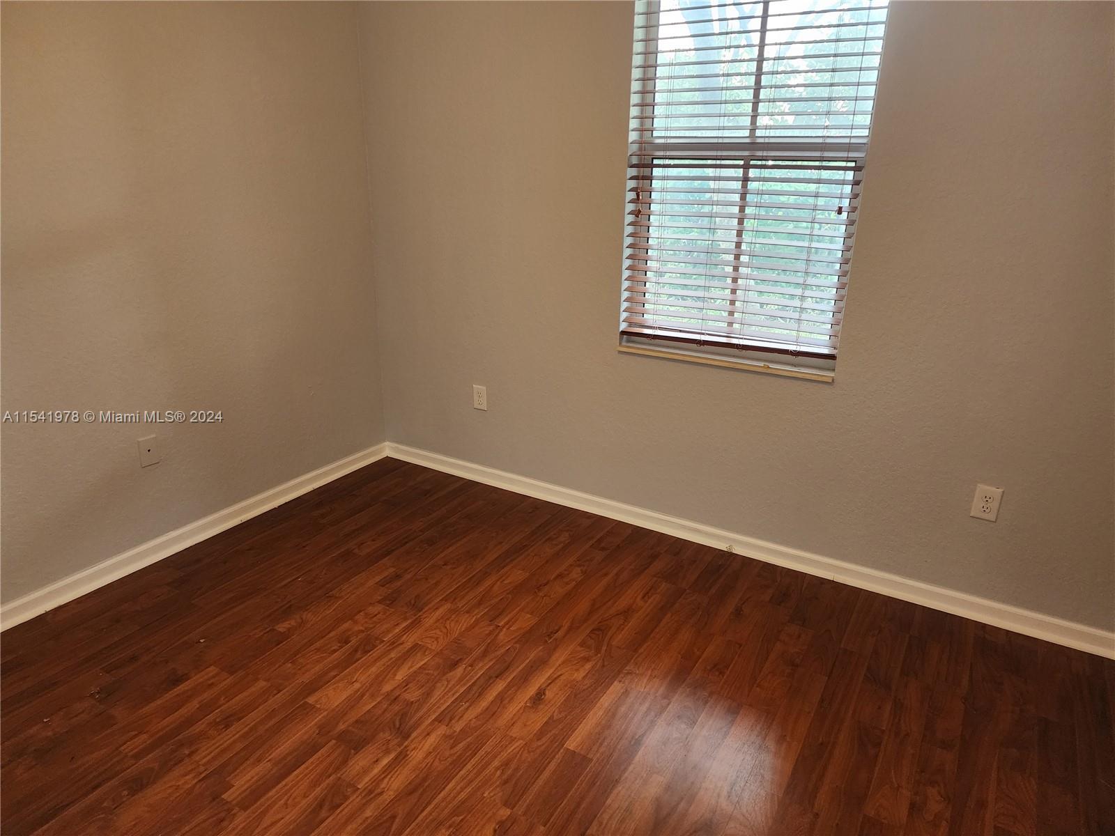 11603 NW 89th St 105, Doral, Florida 33178, 3 Bedrooms Bedrooms, ,2 BathroomsBathrooms,Residentiallease,For Rent,11603 NW 89th St 105,A11541978