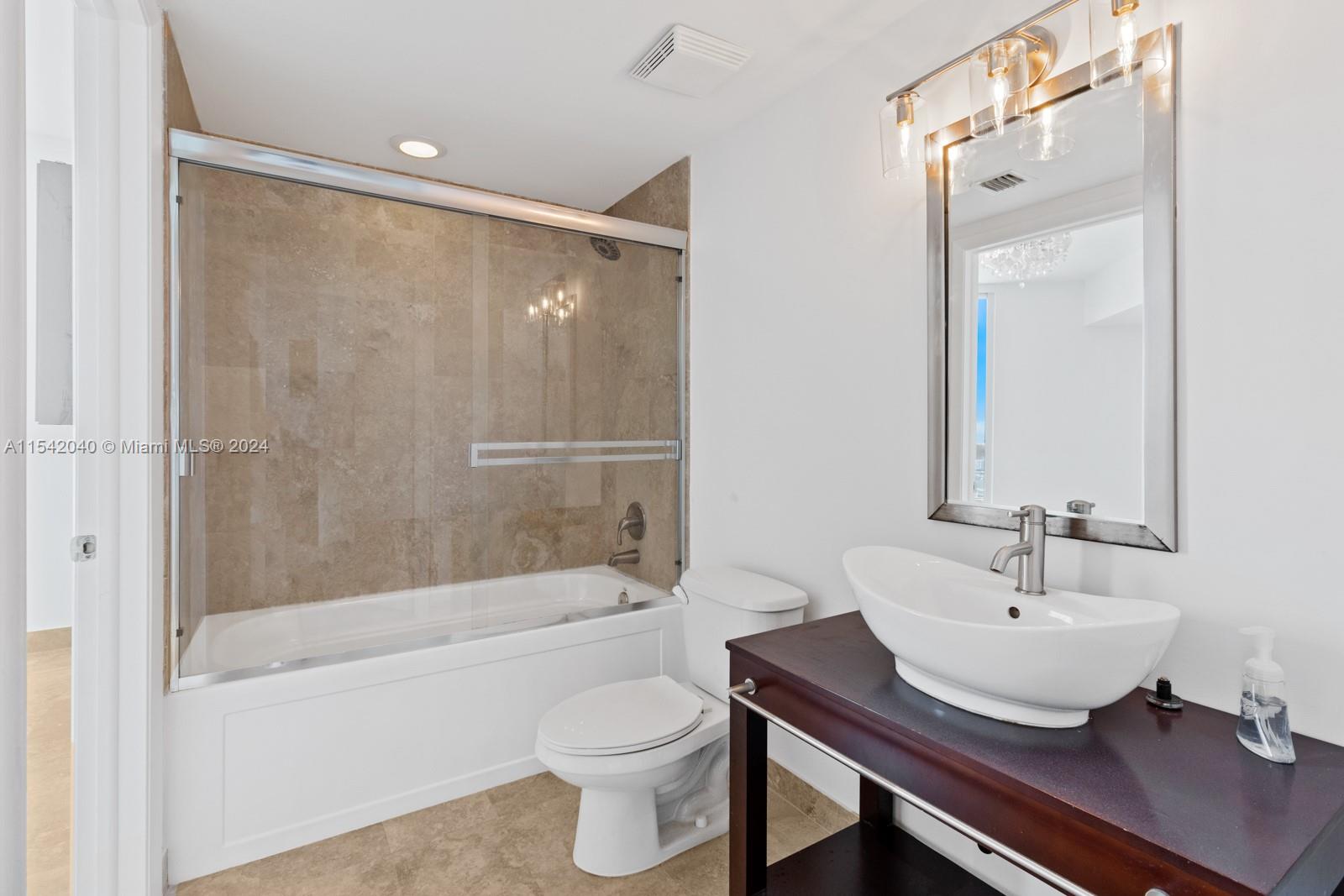 350 S Miami Ave 4009, Miami, Florida 33130, 1 Bedroom Bedrooms, ,1 BathroomBathrooms,Residentiallease,For Rent,350 S Miami Ave 4009,A11542040