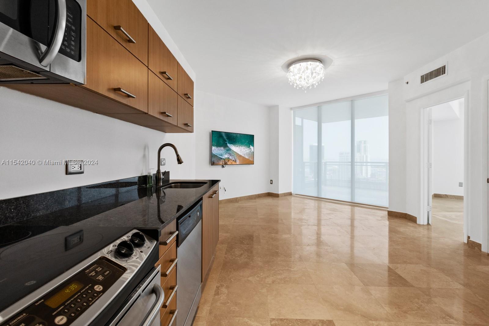 350 S Miami Ave 4009, Miami, Florida 33130, 1 Bedroom Bedrooms, ,1 BathroomBathrooms,Residentiallease,For Rent,350 S Miami Ave 4009,A11542040
