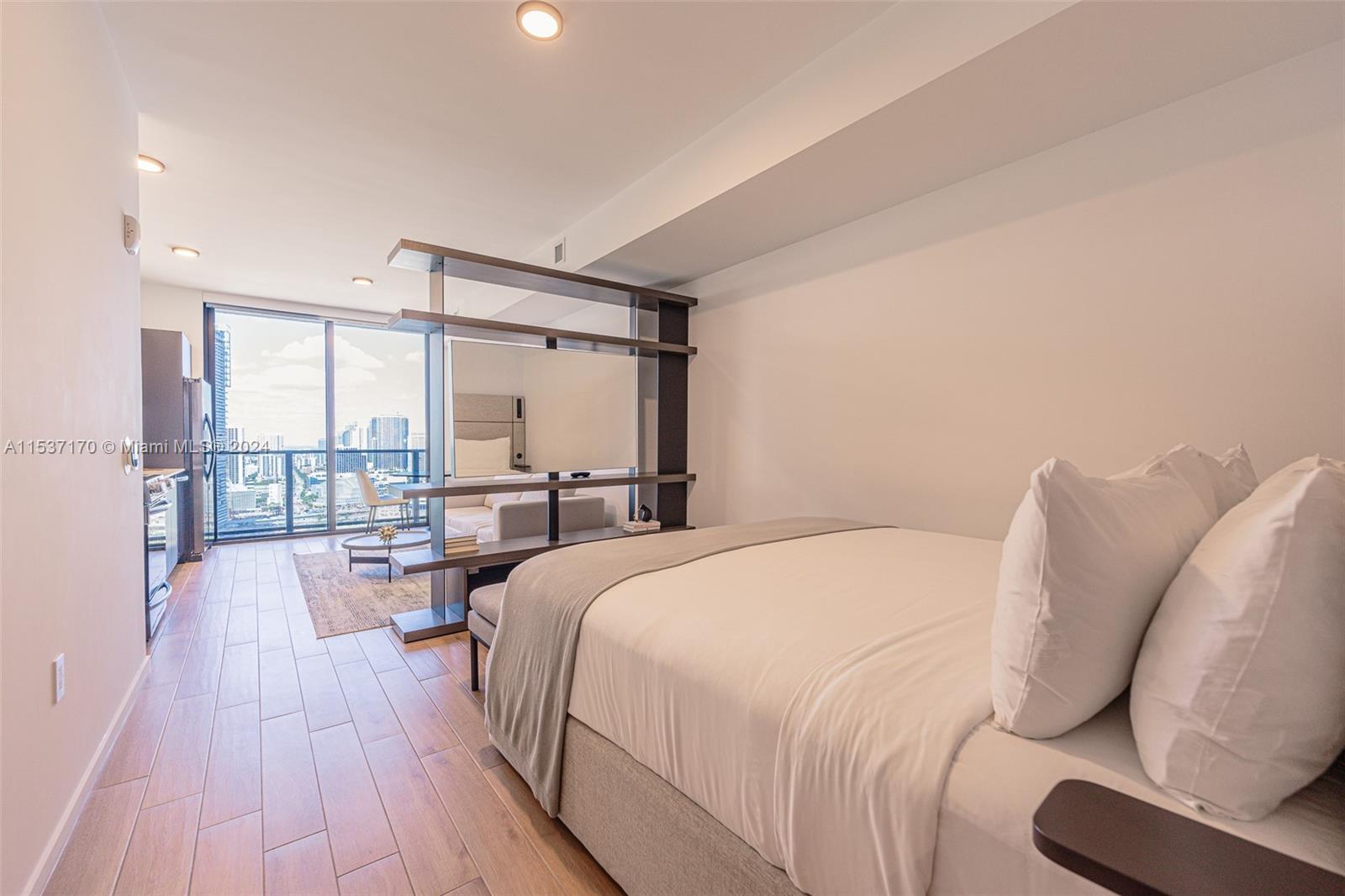 398 NE 5th St 2405, Miami, Florida 33132, 1 Bedroom Bedrooms, ,1 BathroomBathrooms,Residentiallease,For Rent,398 NE 5th St 2405,A11537170