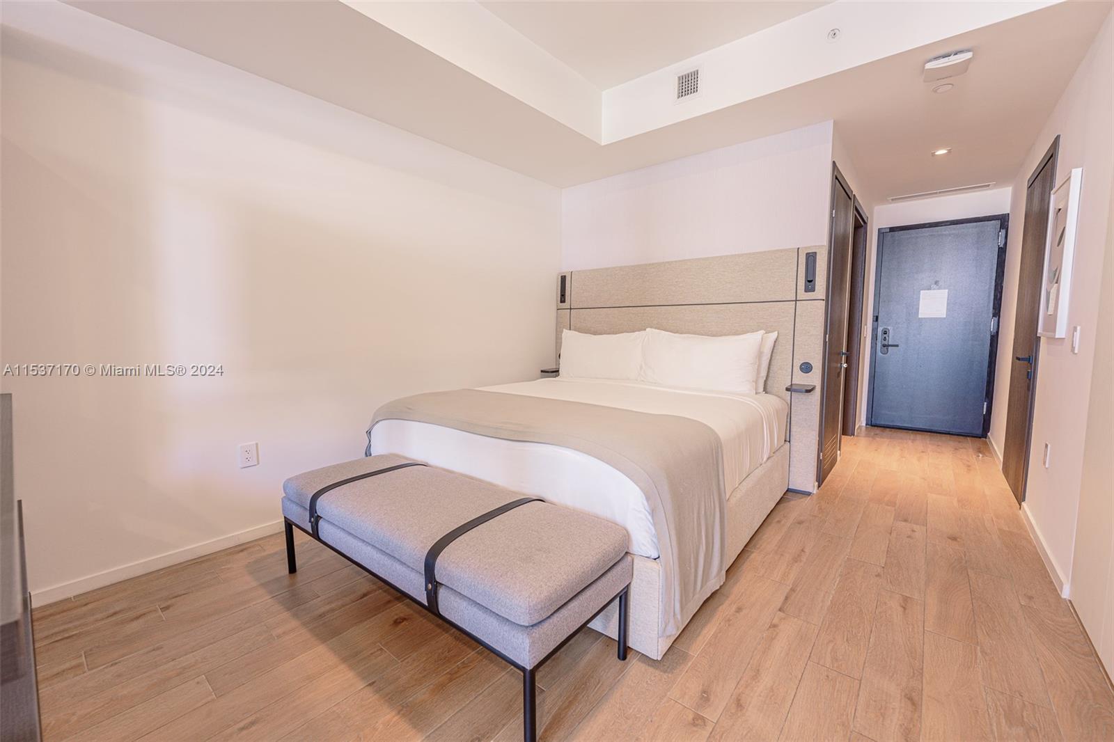 398 NE 5th St 2405, Miami, Florida 33132, 1 Bedroom Bedrooms, ,1 BathroomBathrooms,Residentiallease,For Rent,398 NE 5th St 2405,A11537170