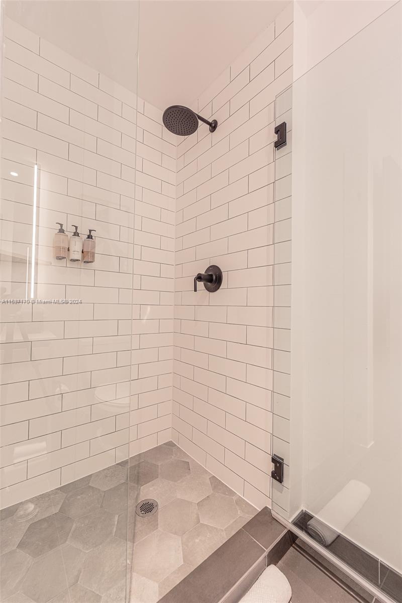 398 NE 5th St 2405, Miami, Florida 33132, 1 Bedroom Bedrooms, ,1 BathroomBathrooms,Residentiallease,For Rent,398 NE 5th St 2405,A11537170