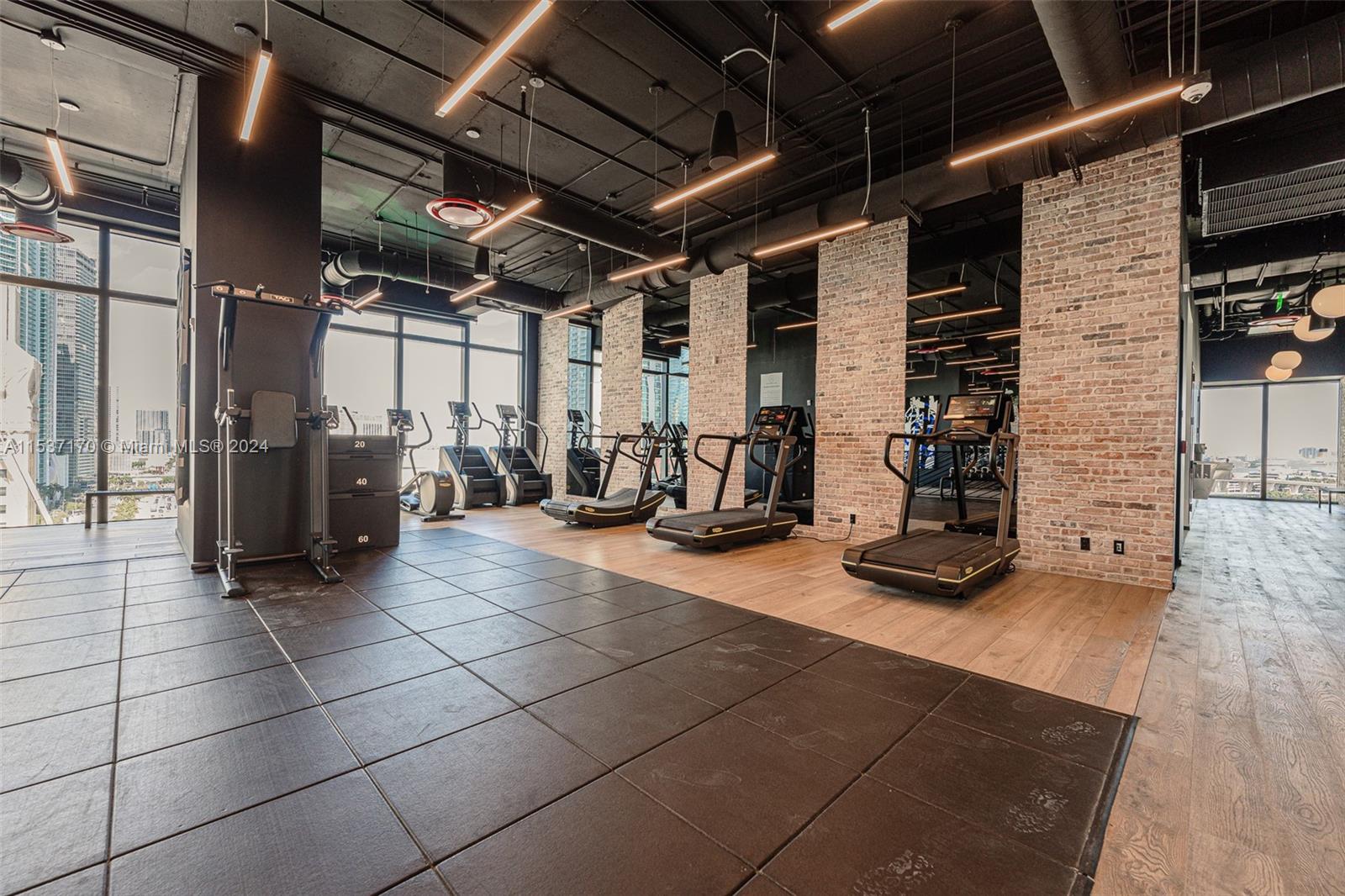 398 NE 5th St 2405, Miami, Florida 33132, 1 Bedroom Bedrooms, ,1 BathroomBathrooms,Residentiallease,For Rent,398 NE 5th St 2405,A11537170