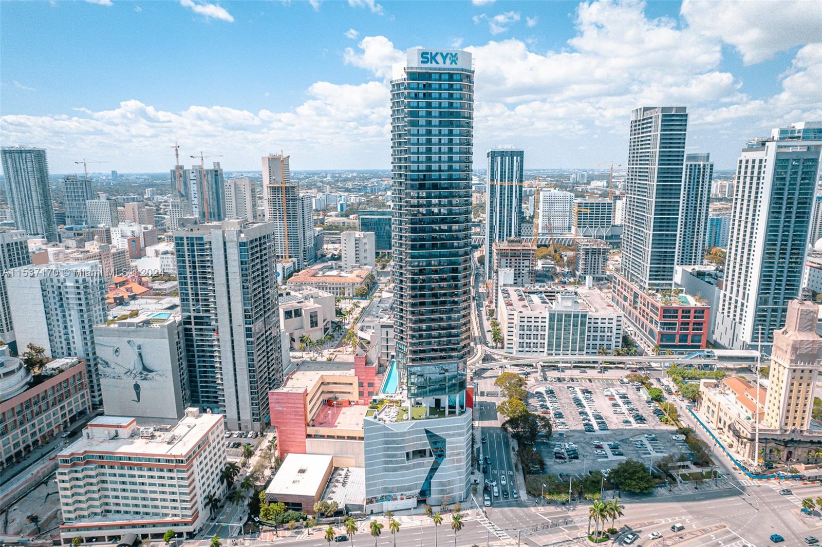 398 NE 5th St 2405, Miami, Florida 33132, 1 Bedroom Bedrooms, ,1 BathroomBathrooms,Residentiallease,For Rent,398 NE 5th St 2405,A11537170