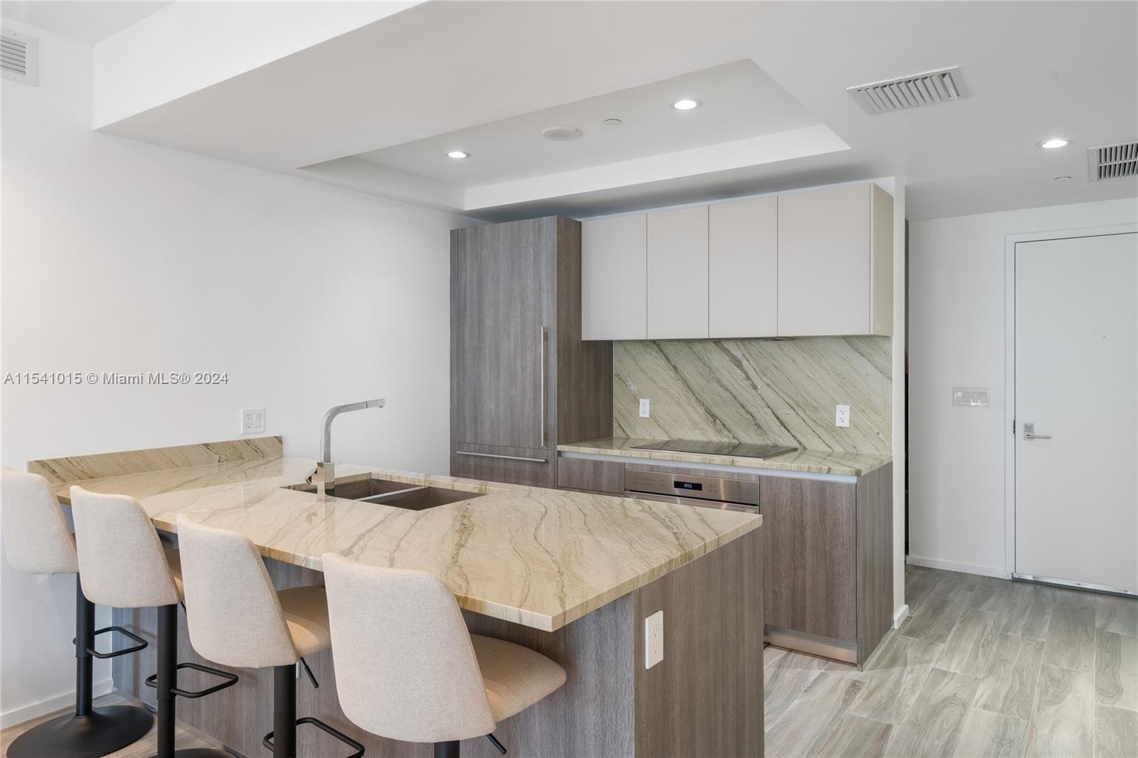 801 S Miami Ave 1002, Miami, Florida 33130, 3 Bedrooms Bedrooms, ,4 BathroomsBathrooms,Residentiallease,For Rent,801 S Miami Ave 1002,A11541015