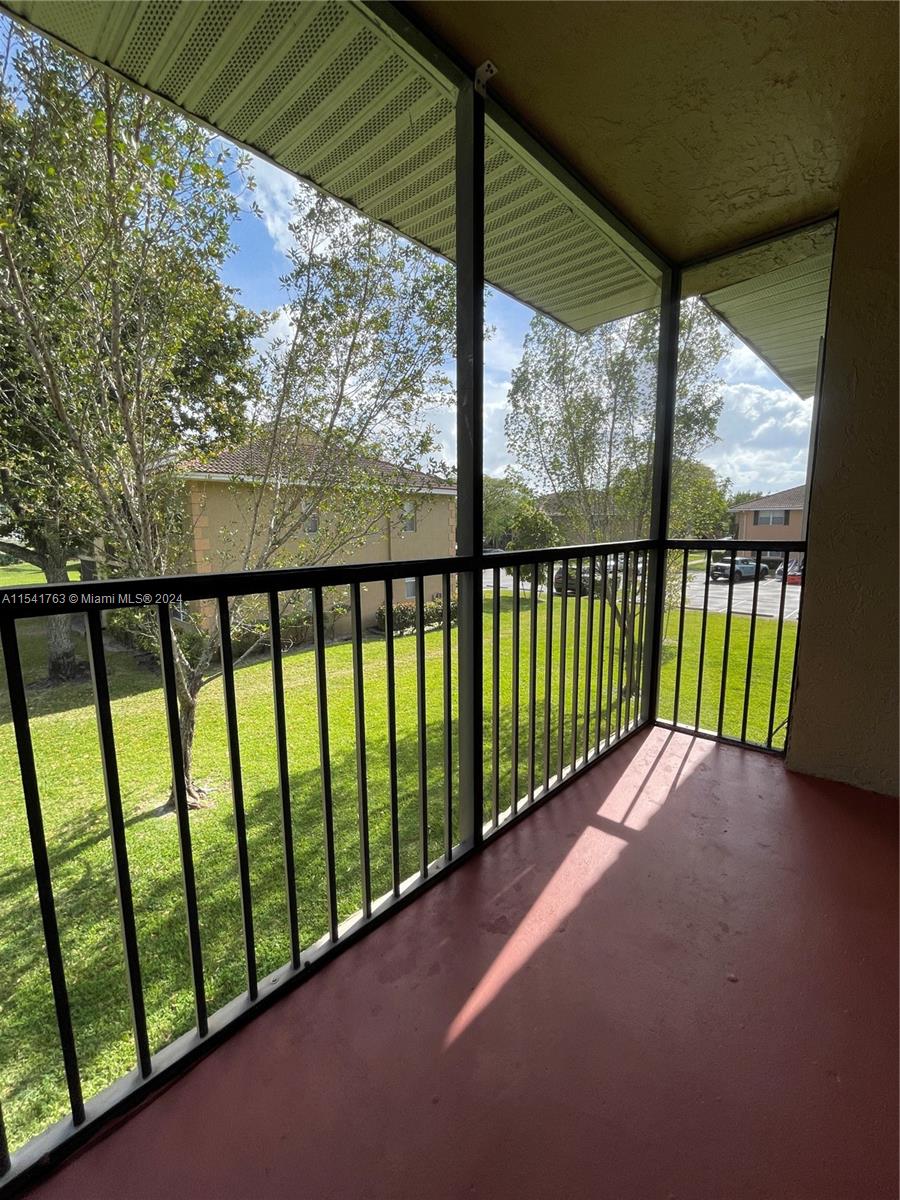 screened balcony