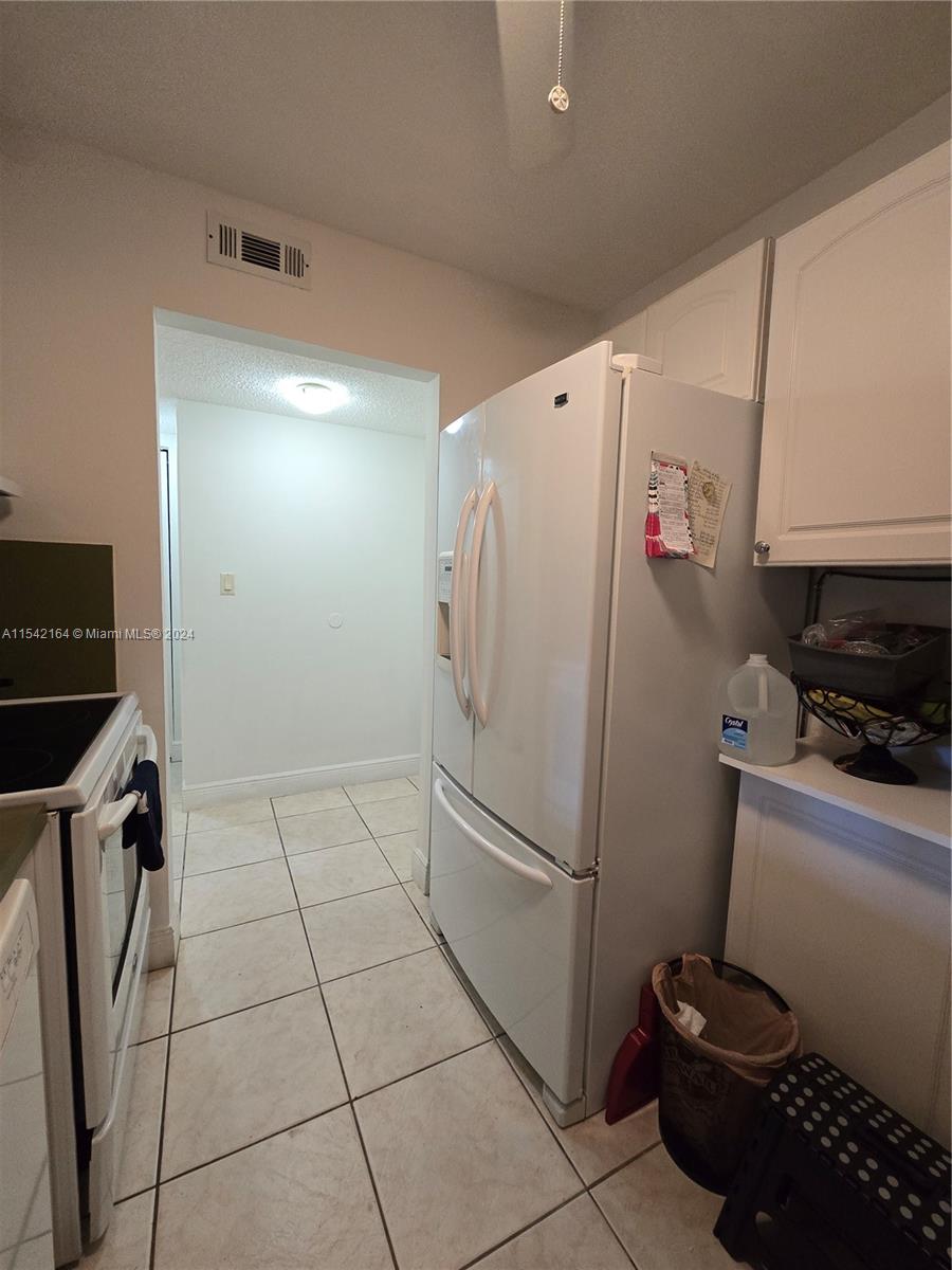 8260 SW 24th St 6110, North Lauderdale, Florida 33068, 1 Bedroom Bedrooms, ,1 BathroomBathrooms,Residential,For Sale,8260 SW 24th St 6110,A11542164