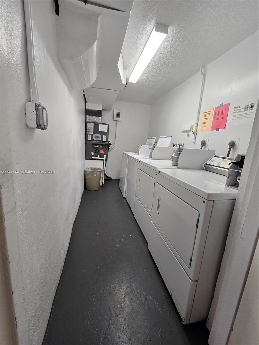 8260 SW 24th St 6110, North Lauderdale, Florida 33068, 1 Bedroom Bedrooms, ,1 BathroomBathrooms,Residential,For Sale,8260 SW 24th St 6110,A11542164