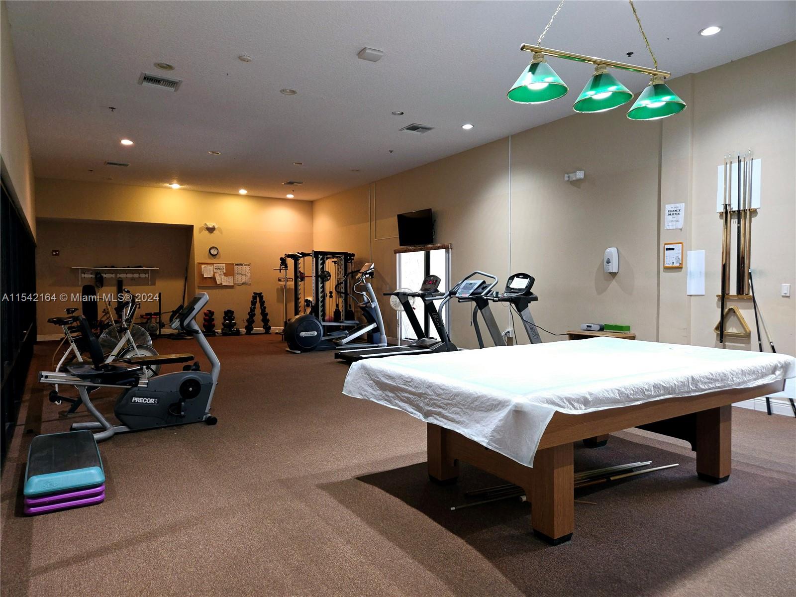 8260 SW 24th St 6110, North Lauderdale, Florida 33068, 1 Bedroom Bedrooms, ,1 BathroomBathrooms,Residential,For Sale,8260 SW 24th St 6110,A11542164