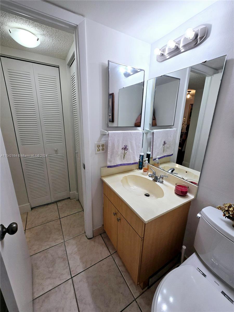8260 SW 24th St 6110, North Lauderdale, Florida 33068, 1 Bedroom Bedrooms, ,1 BathroomBathrooms,Residential,For Sale,8260 SW 24th St 6110,A11542164