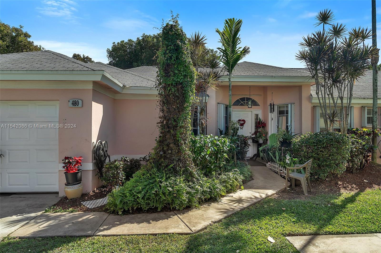 480 SE 20th Ln, Homestead, Florida 33033, 3 Bedrooms Bedrooms, ,2 BathroomsBathrooms,Residential,For Sale,480 SE 20th Ln,A11542086