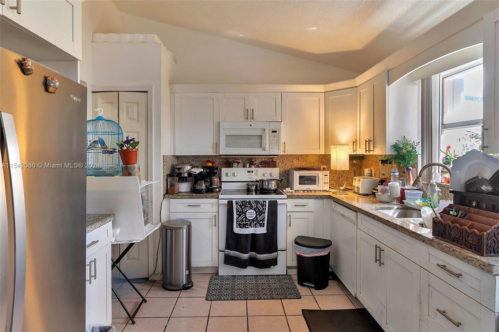 480 SE 20th Ln, Homestead, Florida 33033, 3 Bedrooms Bedrooms, ,2 BathroomsBathrooms,Residential,For Sale,480 SE 20th Ln,A11542086