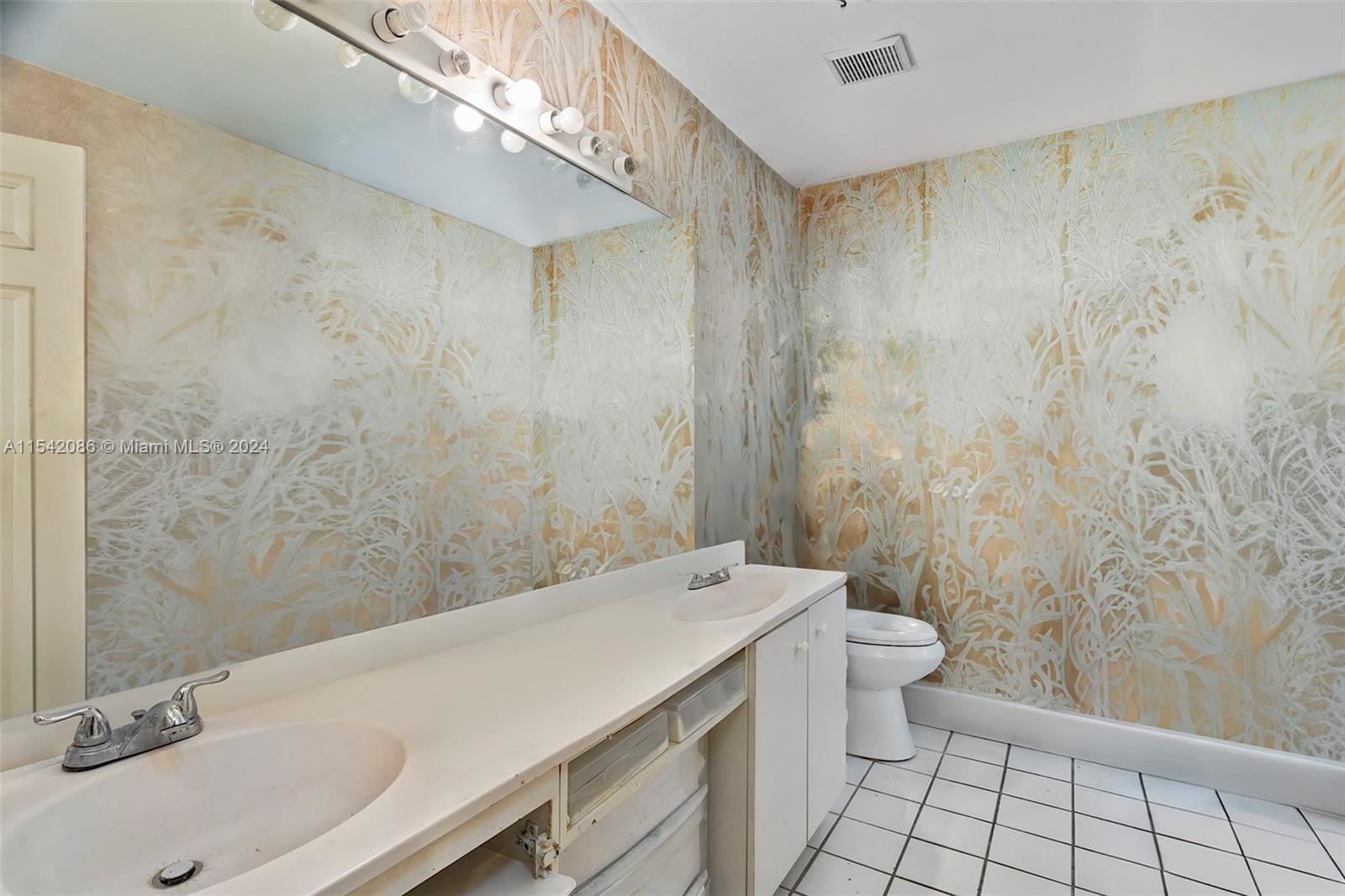 480 SE 20th Ln, Homestead, Florida 33033, 3 Bedrooms Bedrooms, ,2 BathroomsBathrooms,Residential,For Sale,480 SE 20th Ln,A11542086