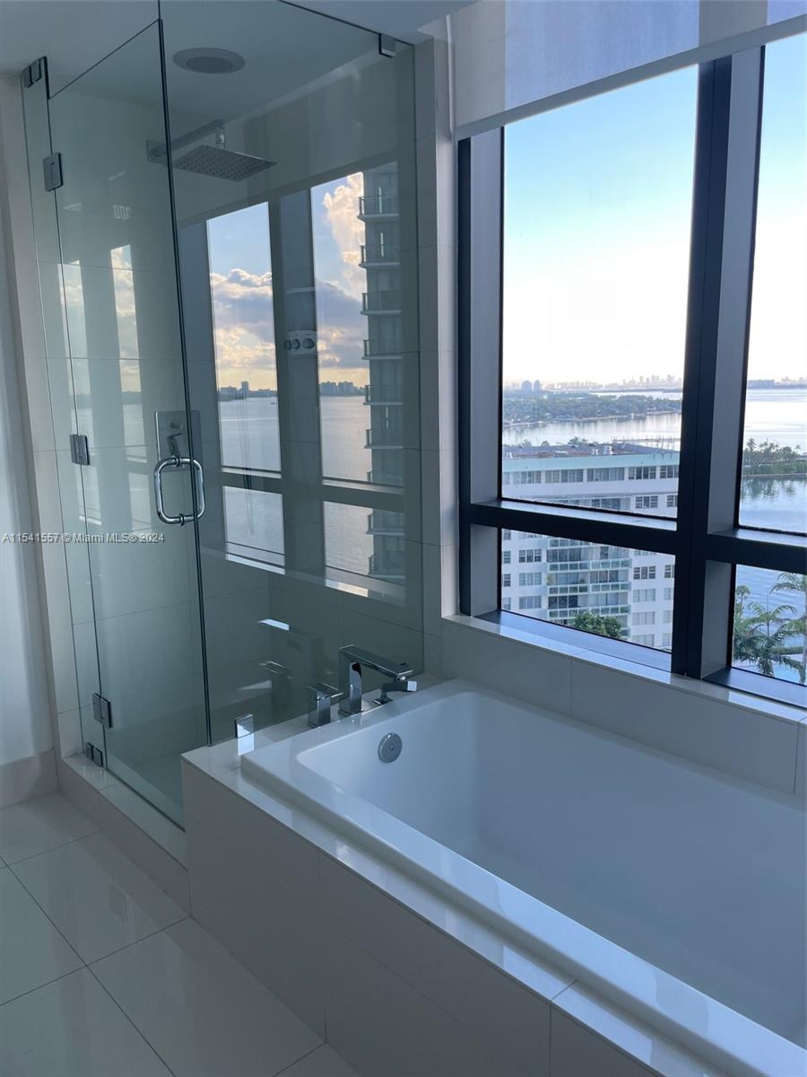 650 NE 32nd St 1607, Miami, Florida 33137, 1 Bedroom Bedrooms, ,2 BathroomsBathrooms,Residential,For Sale,650 NE 32nd St 1607,A11541557