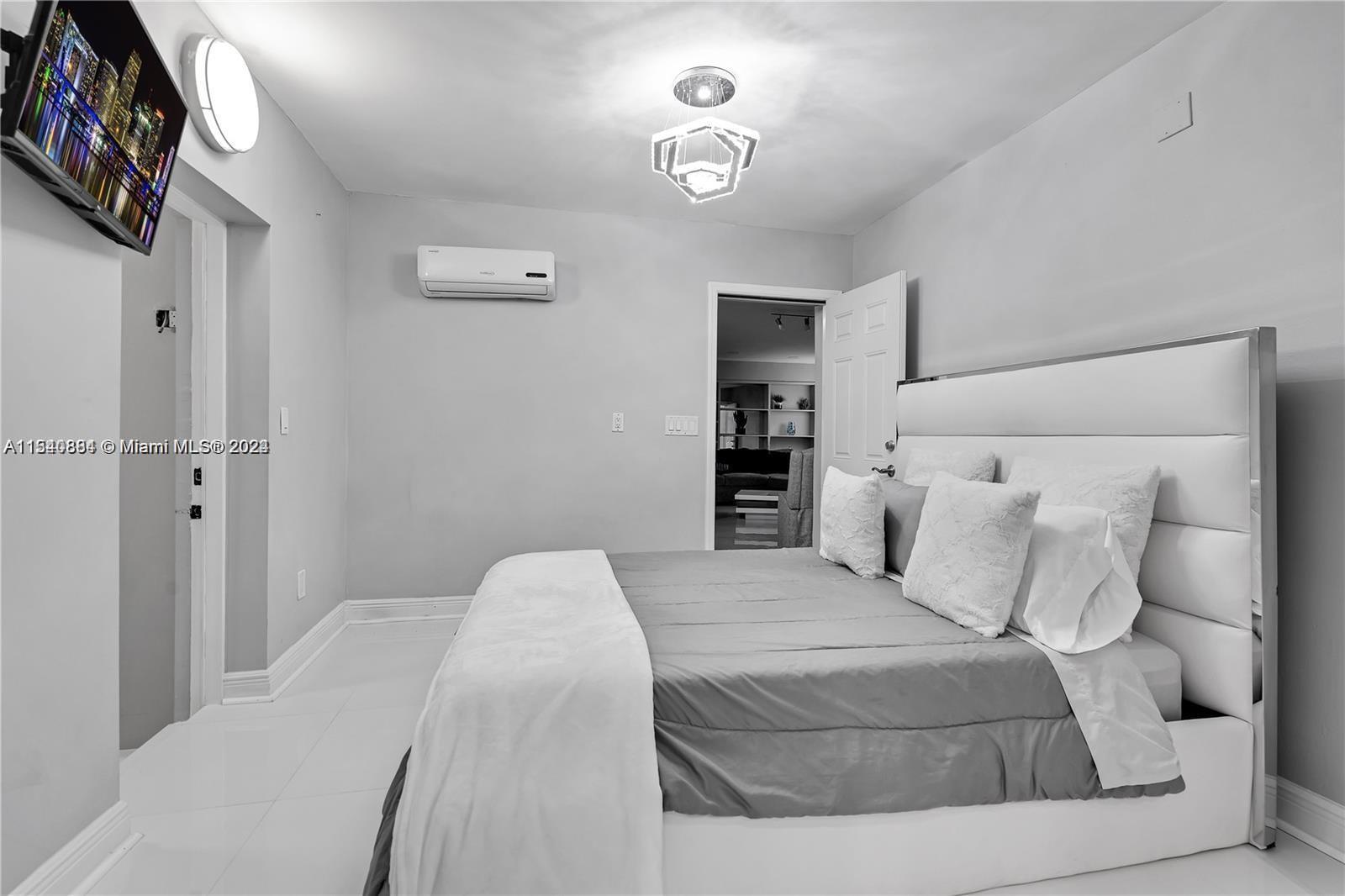 1761 SW 14th St, Miami, Florida 33145, 10 Bedrooms Bedrooms, ,9 BathroomsBathrooms,Residential,For Sale,1761 SW 14th St,A11540884