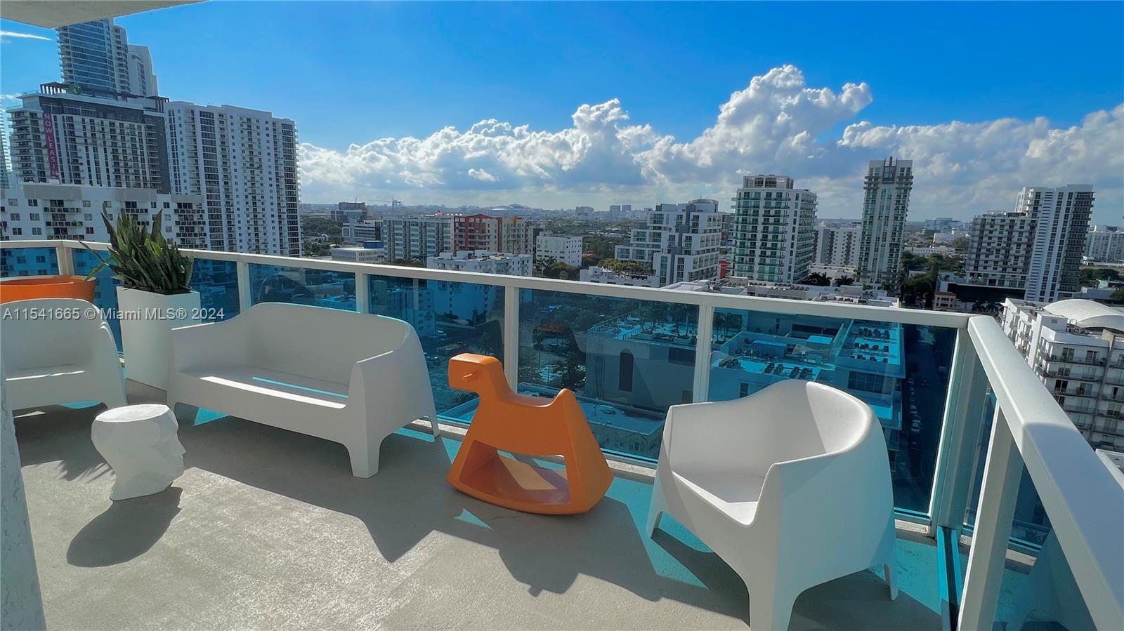 700 NE 25th St 1503, Miami, Florida 33137, 2 Bedrooms Bedrooms, ,2 BathroomsBathrooms,Residentiallease,For Rent,700 NE 25th St 1503,A11541665