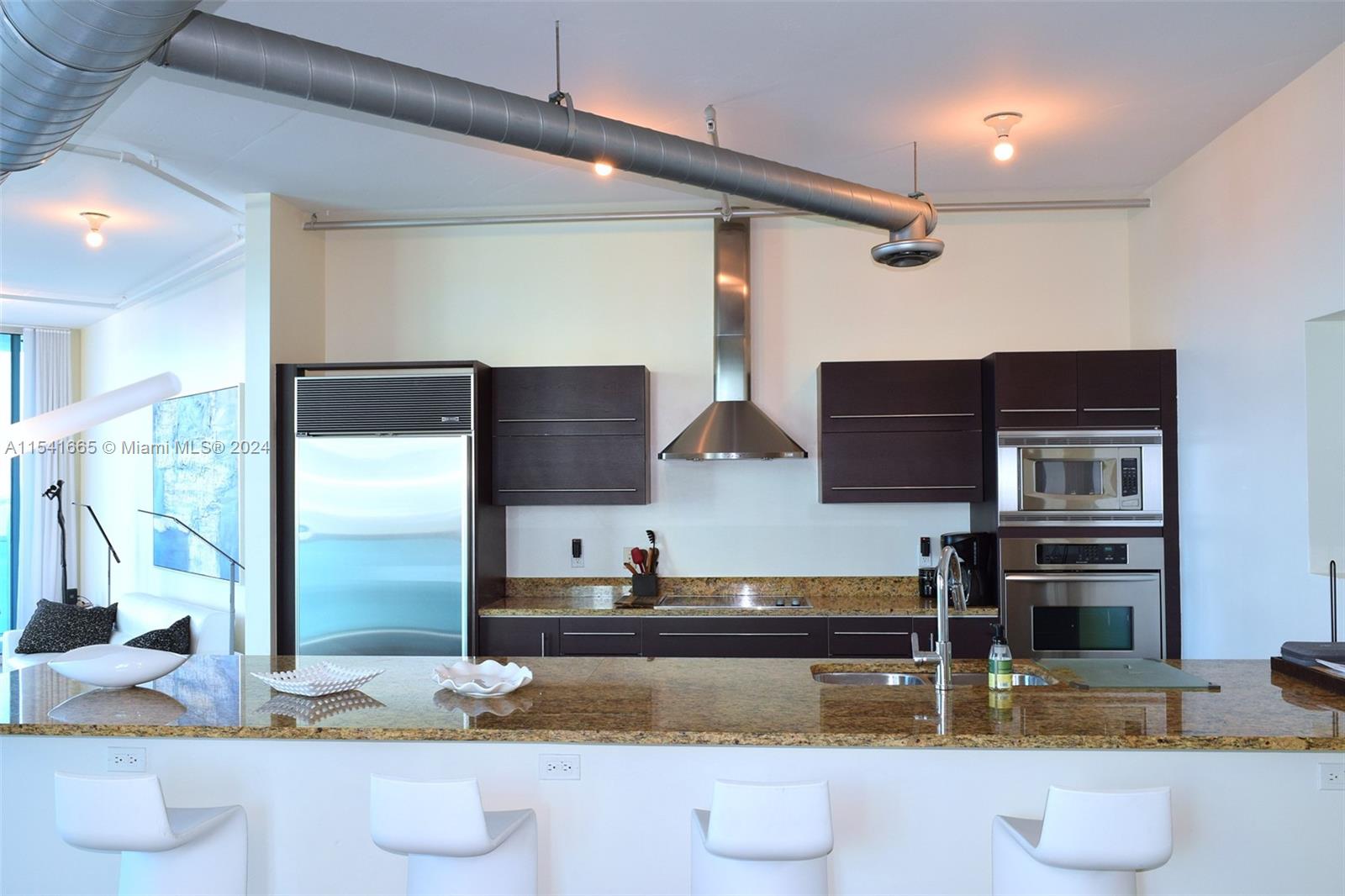 700 NE 25th St 1503, Miami, Florida 33137, 2 Bedrooms Bedrooms, ,2 BathroomsBathrooms,Residentiallease,For Rent,700 NE 25th St 1503,A11541665