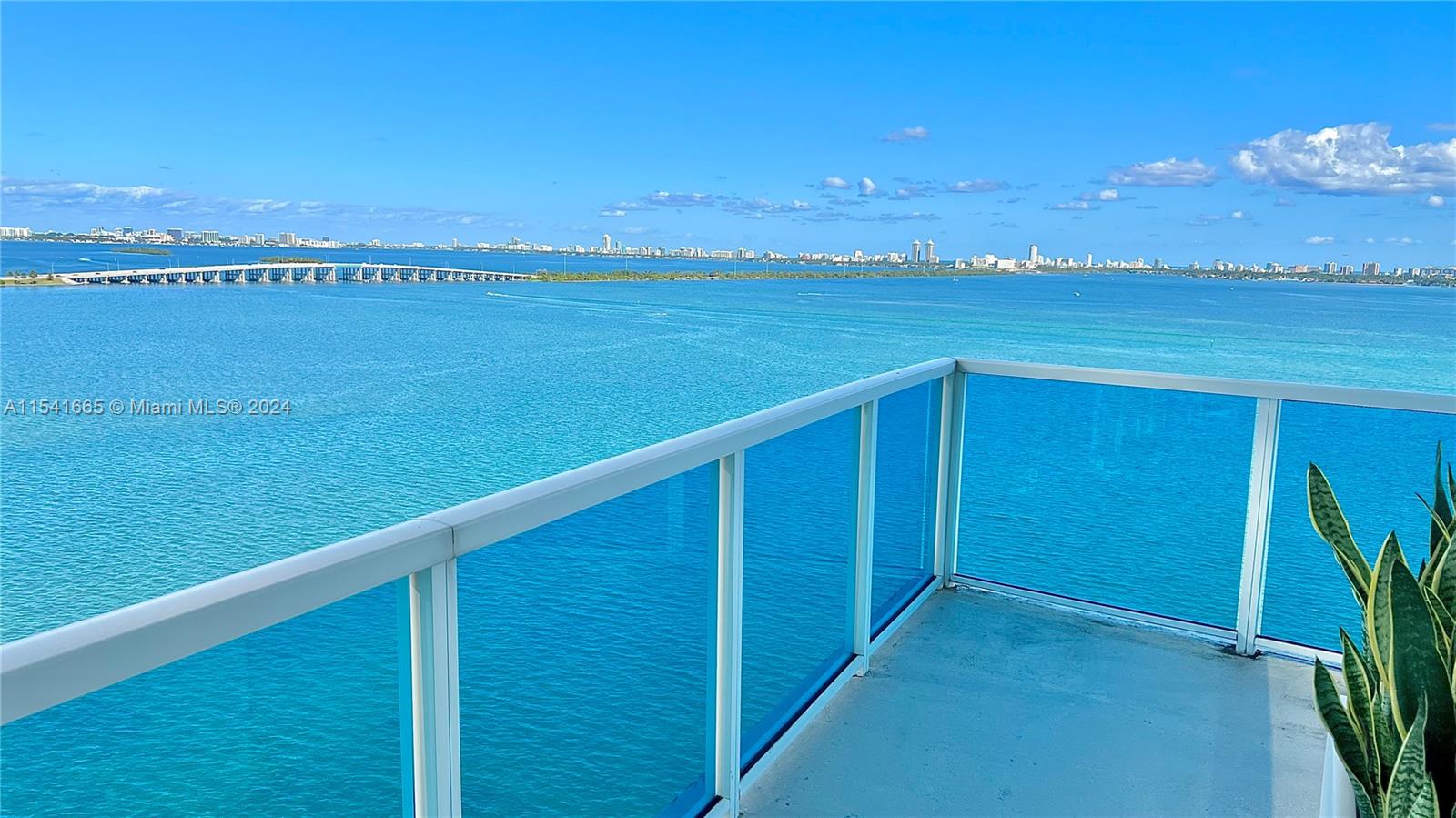 700 NE 25th St 1503, Miami, Florida 33137, 2 Bedrooms Bedrooms, ,2 BathroomsBathrooms,Residentiallease,For Rent,700 NE 25th St 1503,A11541665