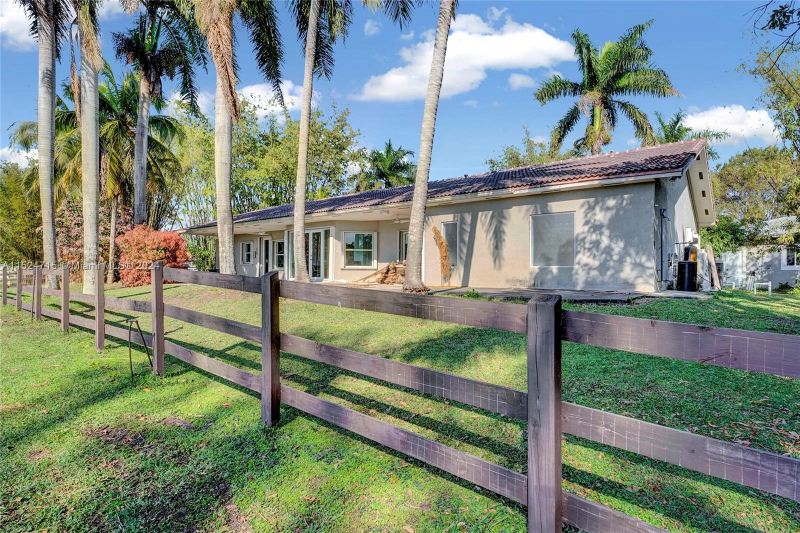 6251 180th Ter, Southwest Ranches, FL, 33331 United States, 4 Bedrooms Bedrooms, ,3 BathroomsBathrooms,Residential,For Sale,180th Ter,A11524715