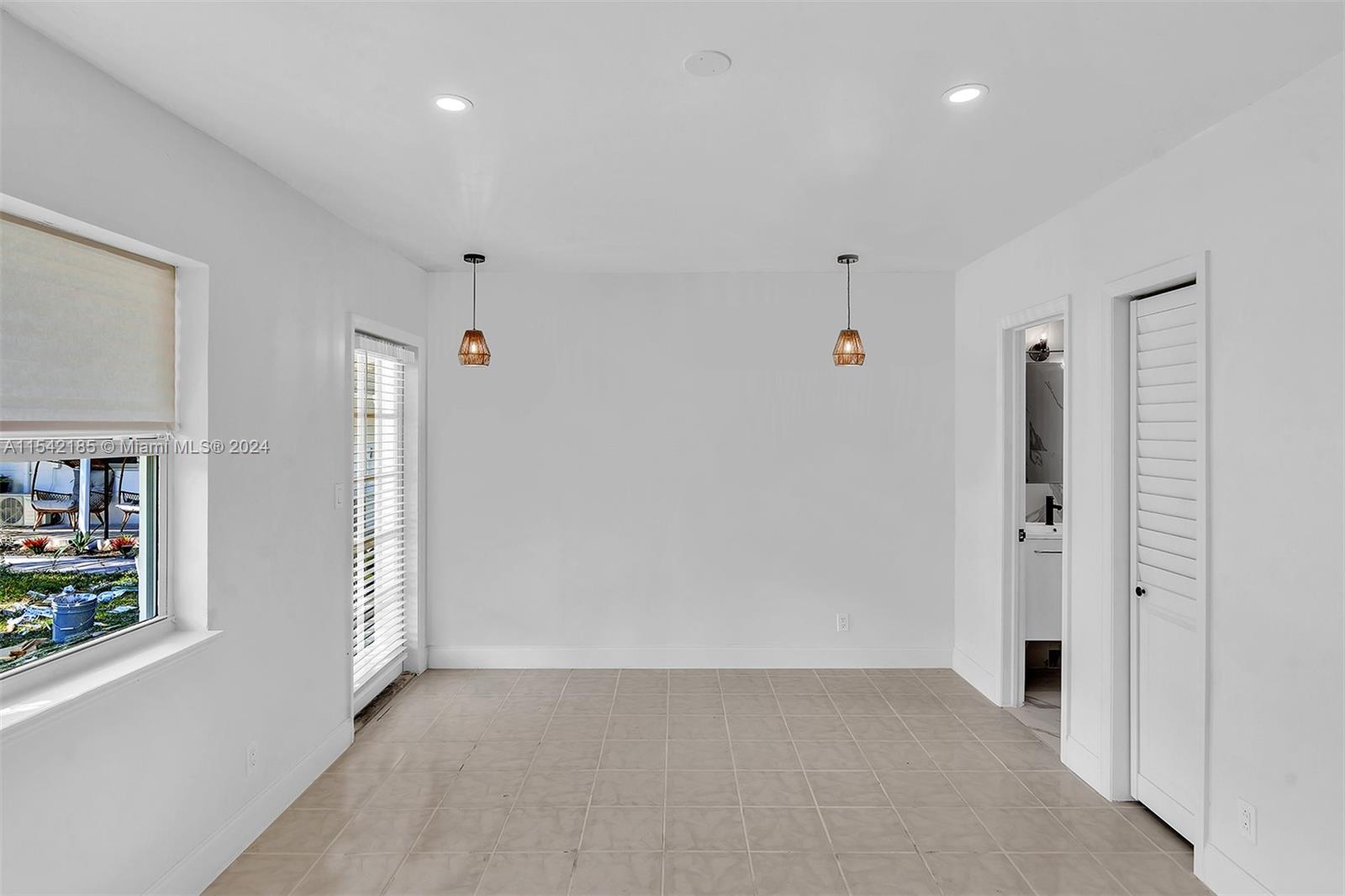 1941 Washington St 8, Hollywood, Florida 33020, ,1 BathroomBathrooms,Residentiallease,For Rent,1941 Washington St 8,A11542185