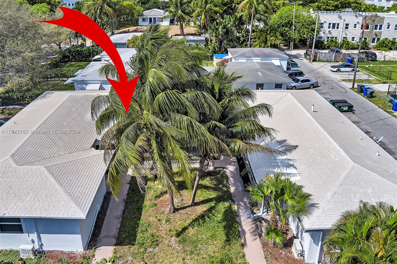 1941 Washington St 8, Hollywood, Florida 33020, ,1 BathroomBathrooms,Residentiallease,For Rent,1941 Washington St 8,A11542185