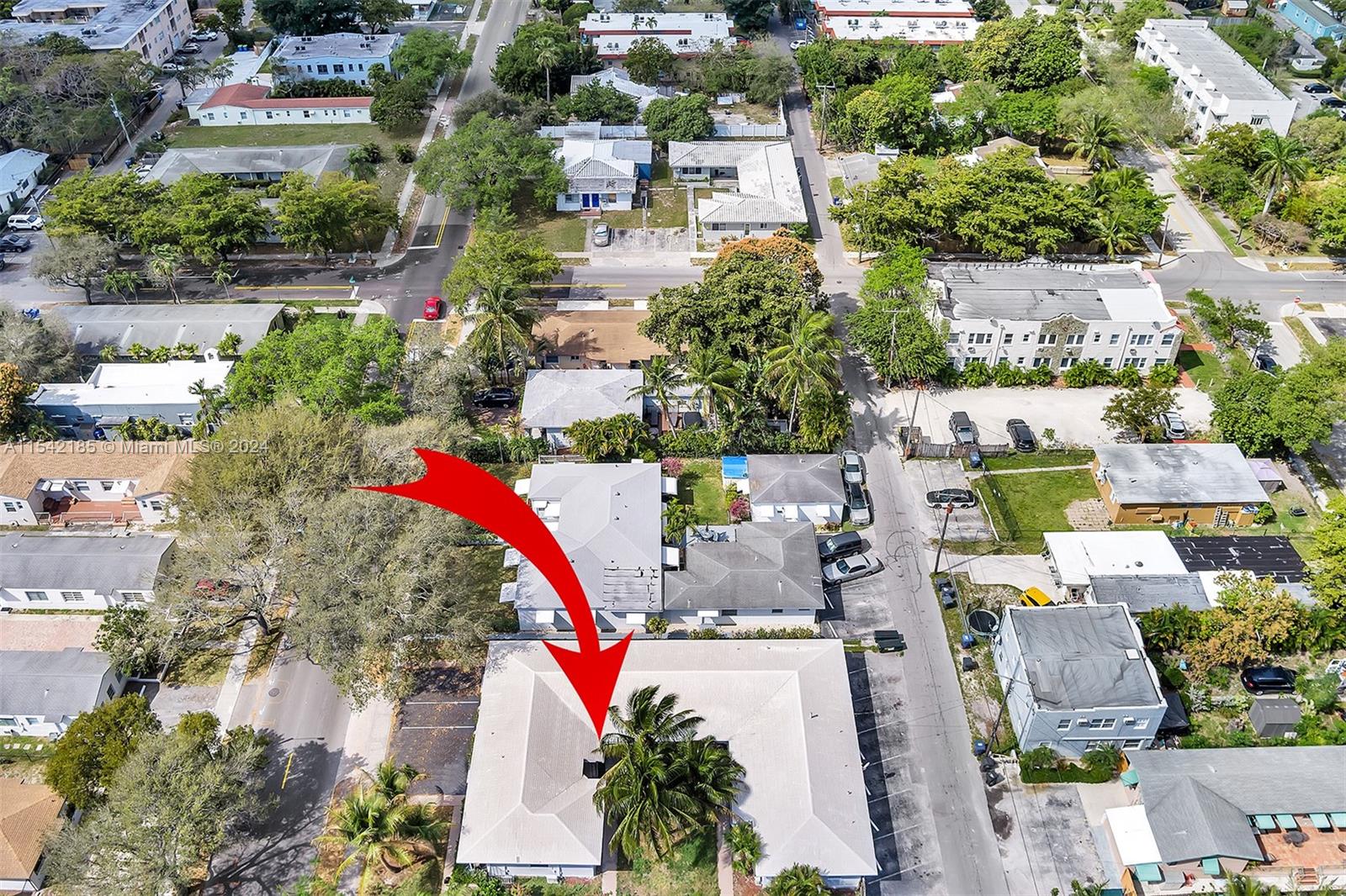 1941 Washington St 8, Hollywood, Florida 33020, ,1 BathroomBathrooms,Residentiallease,For Rent,1941 Washington St 8,A11542185