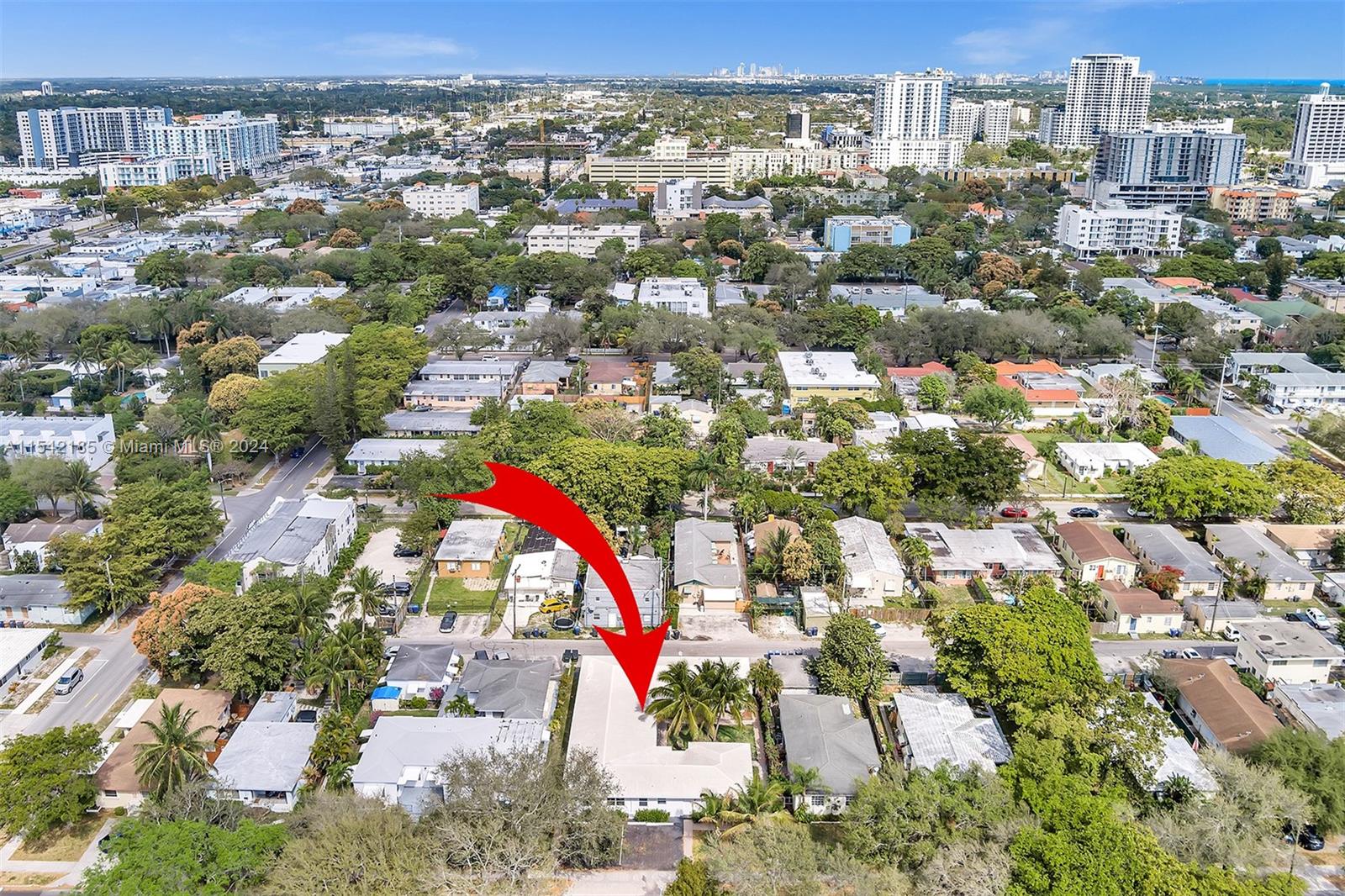 1941 Washington St 8, Hollywood, Florida 33020, ,1 BathroomBathrooms,Residentiallease,For Rent,1941 Washington St 8,A11542185