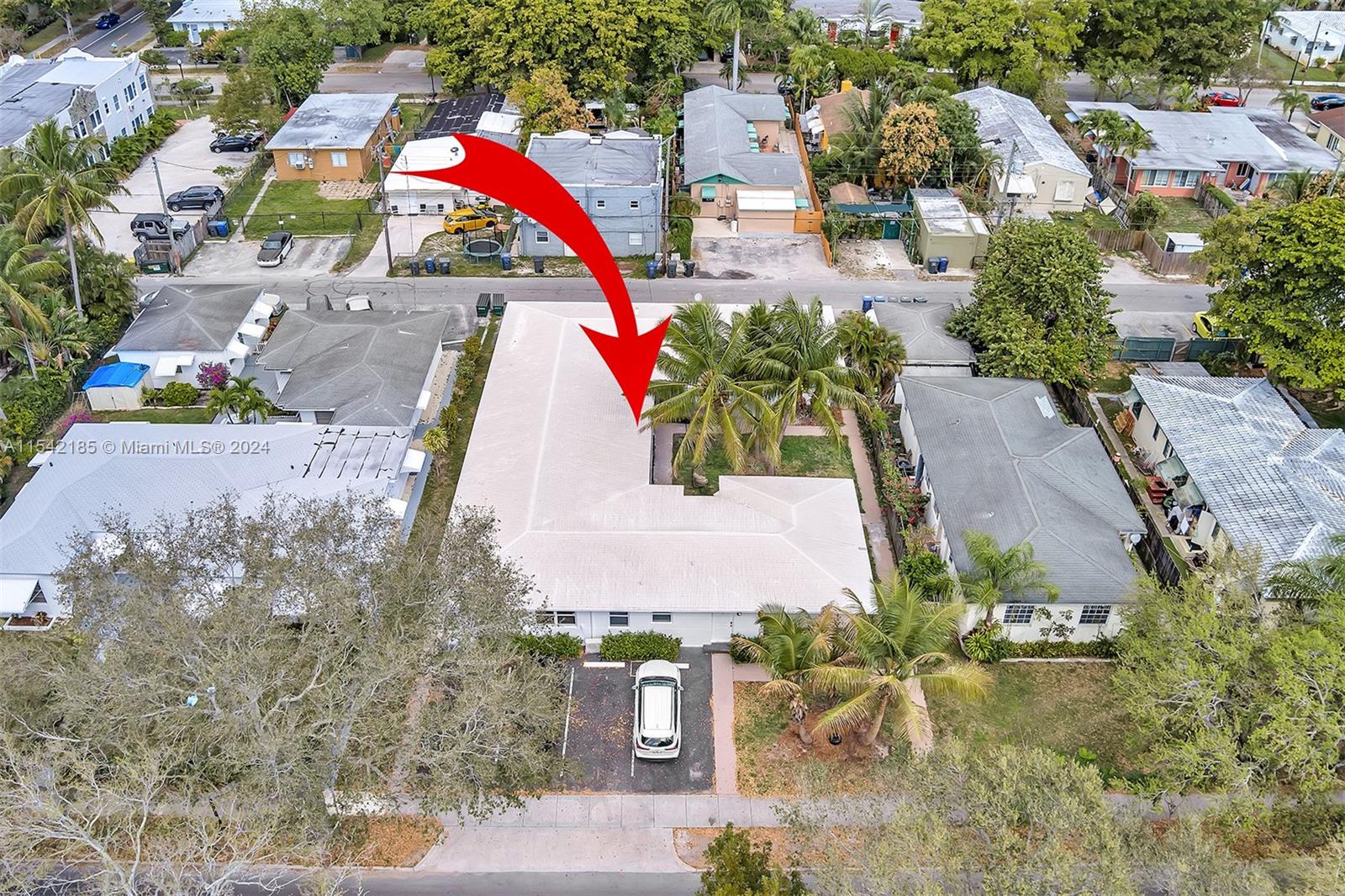 1941 Washington St 8, Hollywood, Florida 33020, ,1 BathroomBathrooms,Residentiallease,For Rent,1941 Washington St 8,A11542185