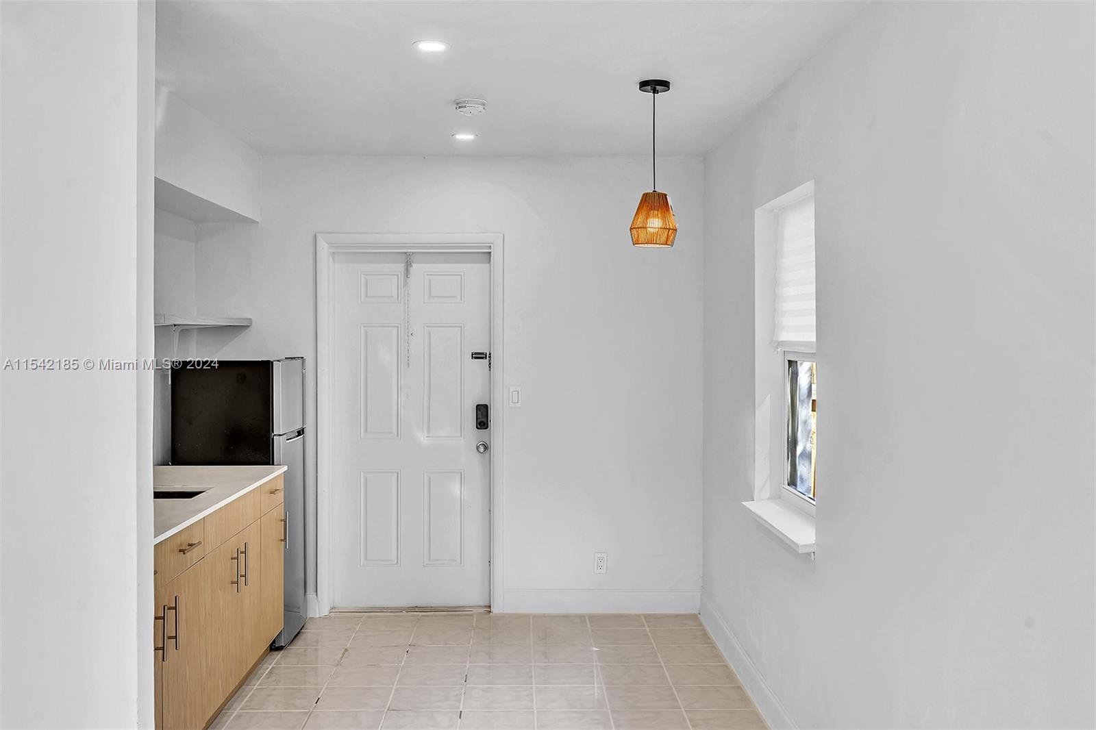 1941 Washington St 8, Hollywood, Florida 33020, ,1 BathroomBathrooms,Residentiallease,For Rent,1941 Washington St 8,A11542185