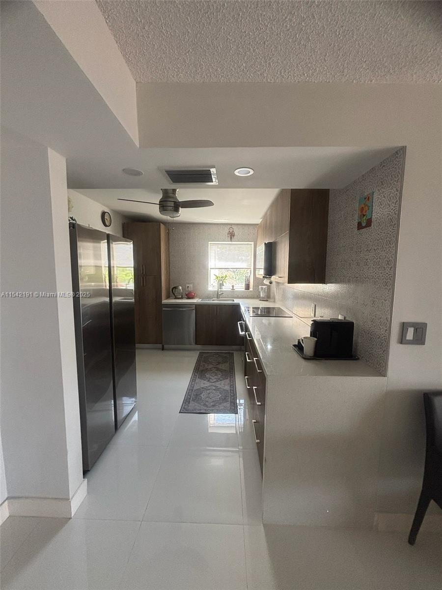 1865 S Ocean Dr 4F, Hallandale Beach, Florida 33009, 2 Bedrooms Bedrooms, ,2 BathroomsBathrooms,Residential,For Sale,1865 S Ocean Dr 4F,A11542191