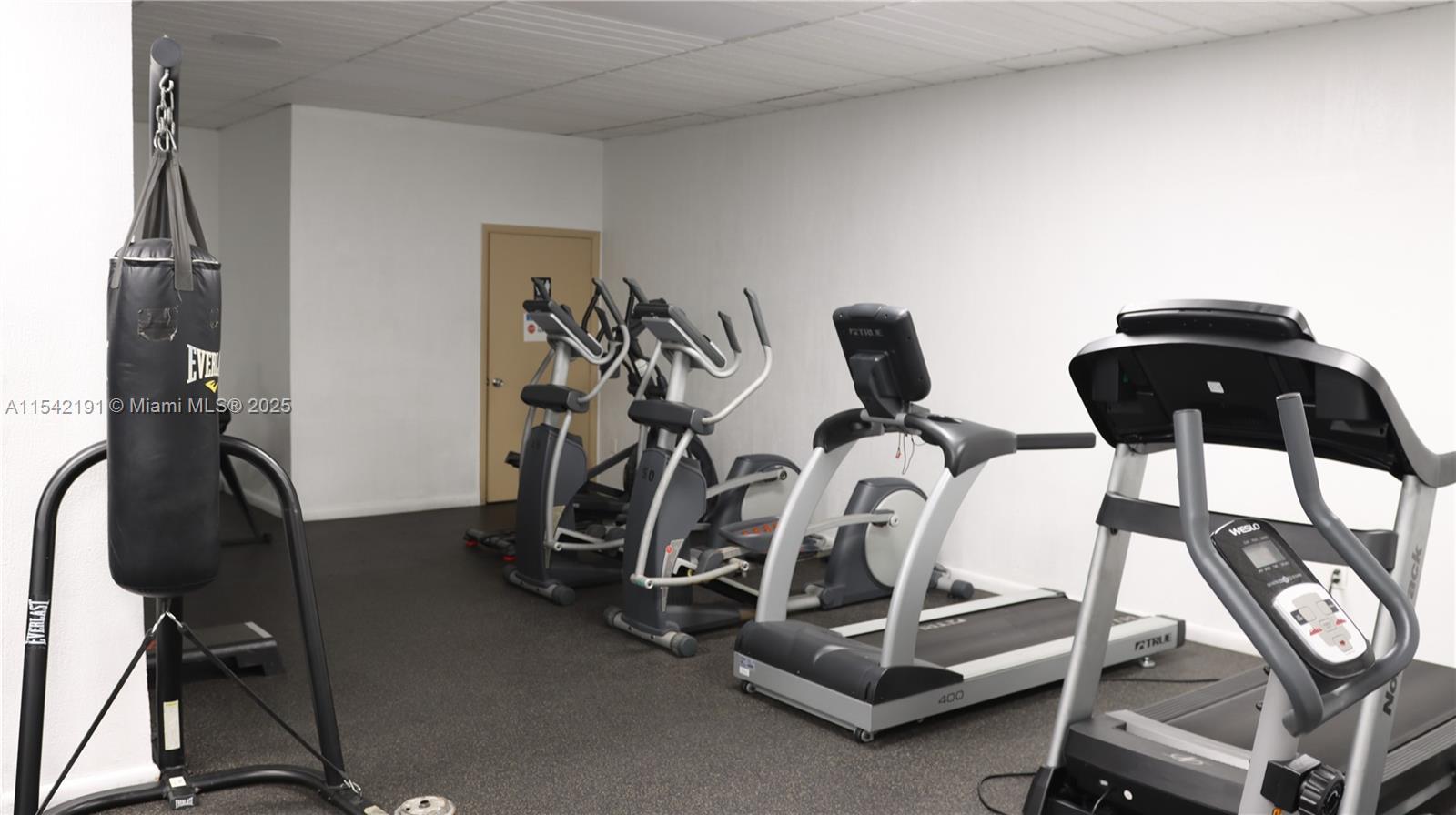 1865 S Ocean Dr 4F, Hallandale Beach, Florida 33009, 2 Bedrooms Bedrooms, ,2 BathroomsBathrooms,Residential,For Sale,1865 S Ocean Dr 4F,A11542191