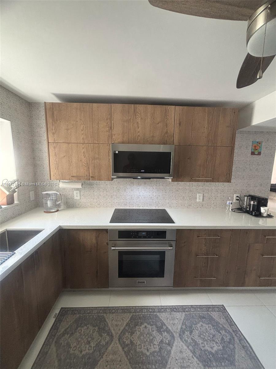 1865 S Ocean Dr 4F, Hallandale Beach, Florida 33009, 2 Bedrooms Bedrooms, ,2 BathroomsBathrooms,Residential,For Sale,1865 S Ocean Dr 4F,A11542191