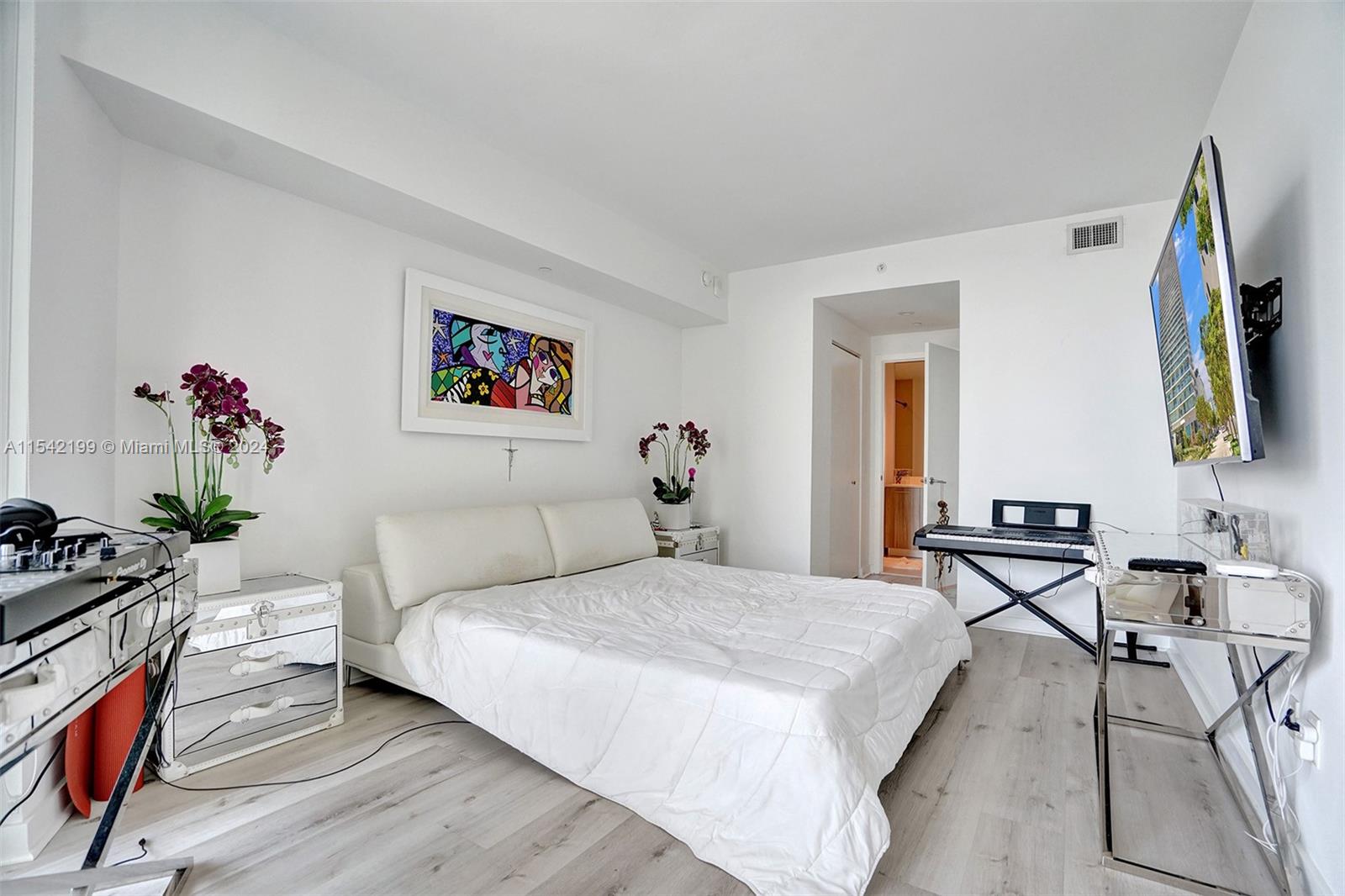 501 NE 31st St 2307, Miami, Florida 33137, 1 Bedroom Bedrooms, ,1 BathroomBathrooms,Residentiallease,For Rent,501 NE 31st St 2307,A11542199