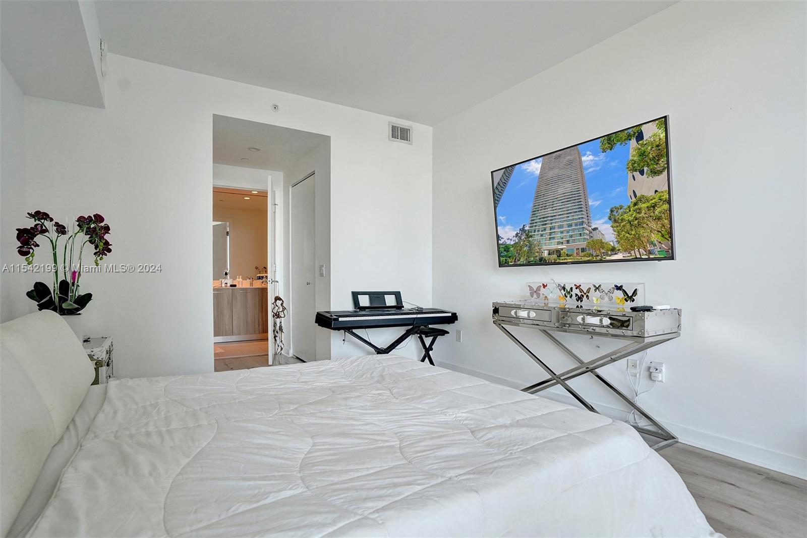 501 NE 31st St 2307, Miami, Florida 33137, 1 Bedroom Bedrooms, ,1 BathroomBathrooms,Residentiallease,For Rent,501 NE 31st St 2307,A11542199